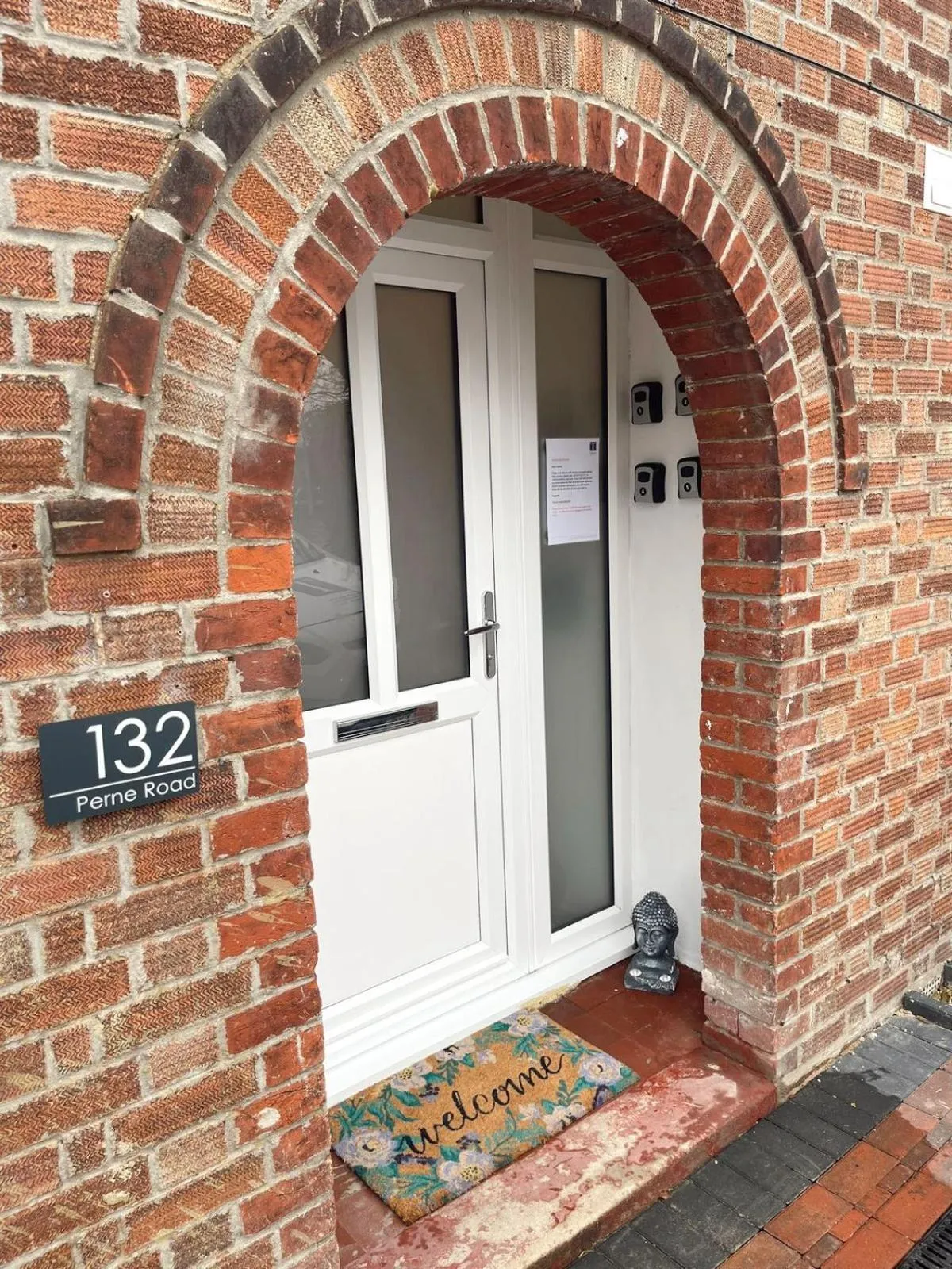 Cambridge Studios and Suites by Tas Accommodations