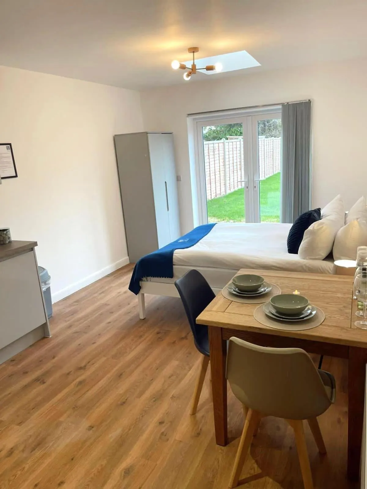 Cambridge Studios and Suites by Tas Accommodations