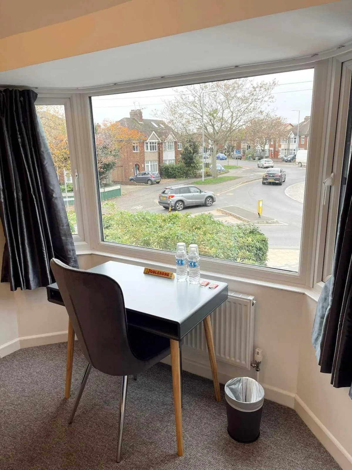 Cambridge Studios and Suites by Tas Accommodations