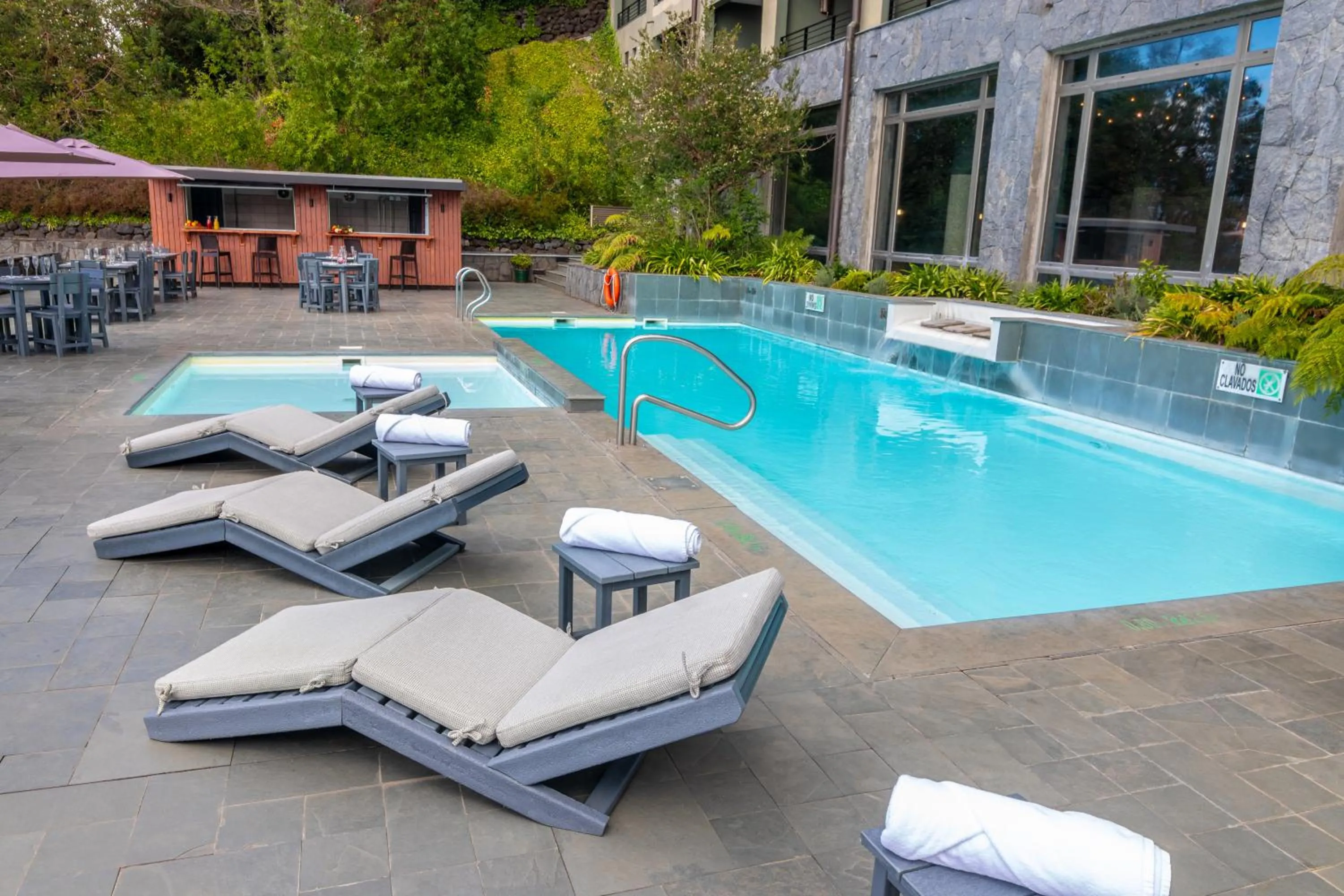 Off site in Park Lake Luxury Hotel