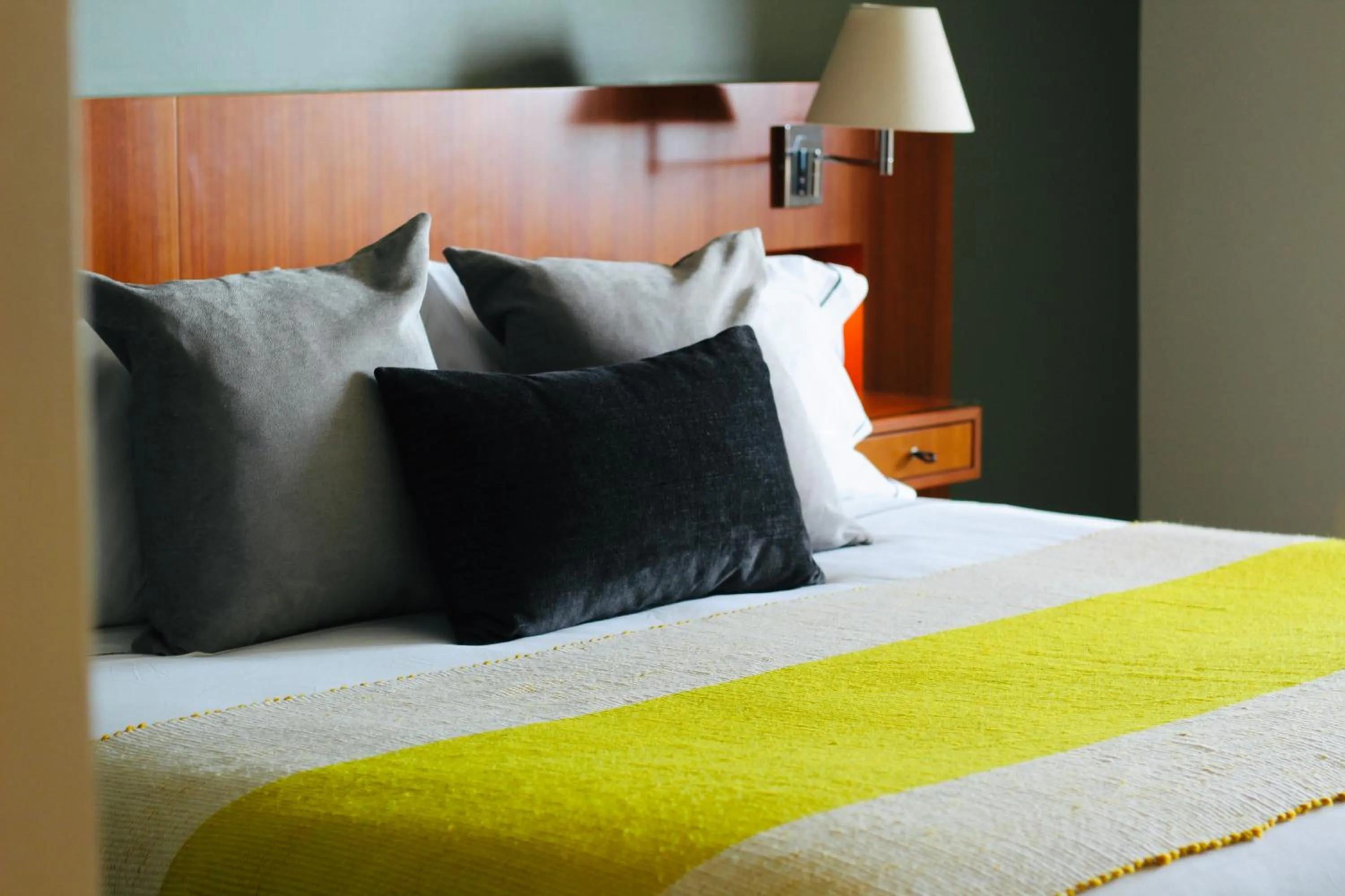 Bed in Park Lake Luxury Hotel