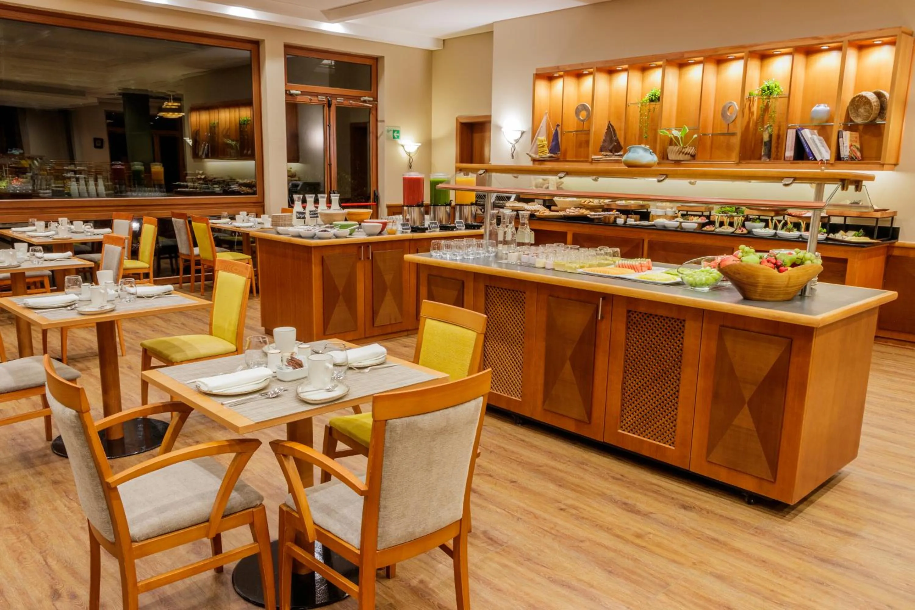 Park Lake Luxury Hotel