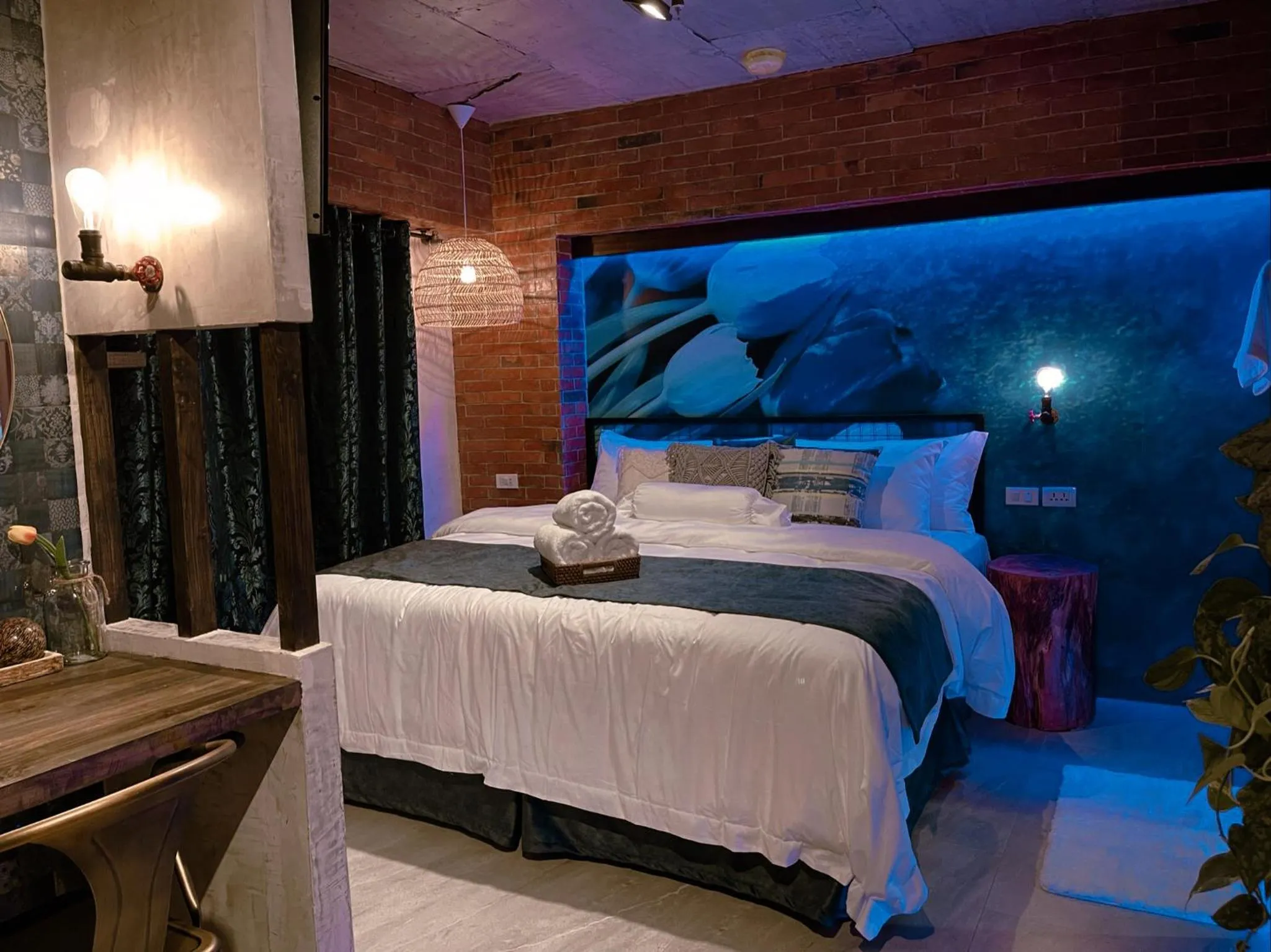 Bedroom, Bed in Blue Tulip - 4mins from Mactan Airport