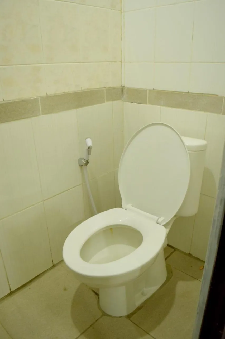 Toilet in Tab Hotel Legian Bali