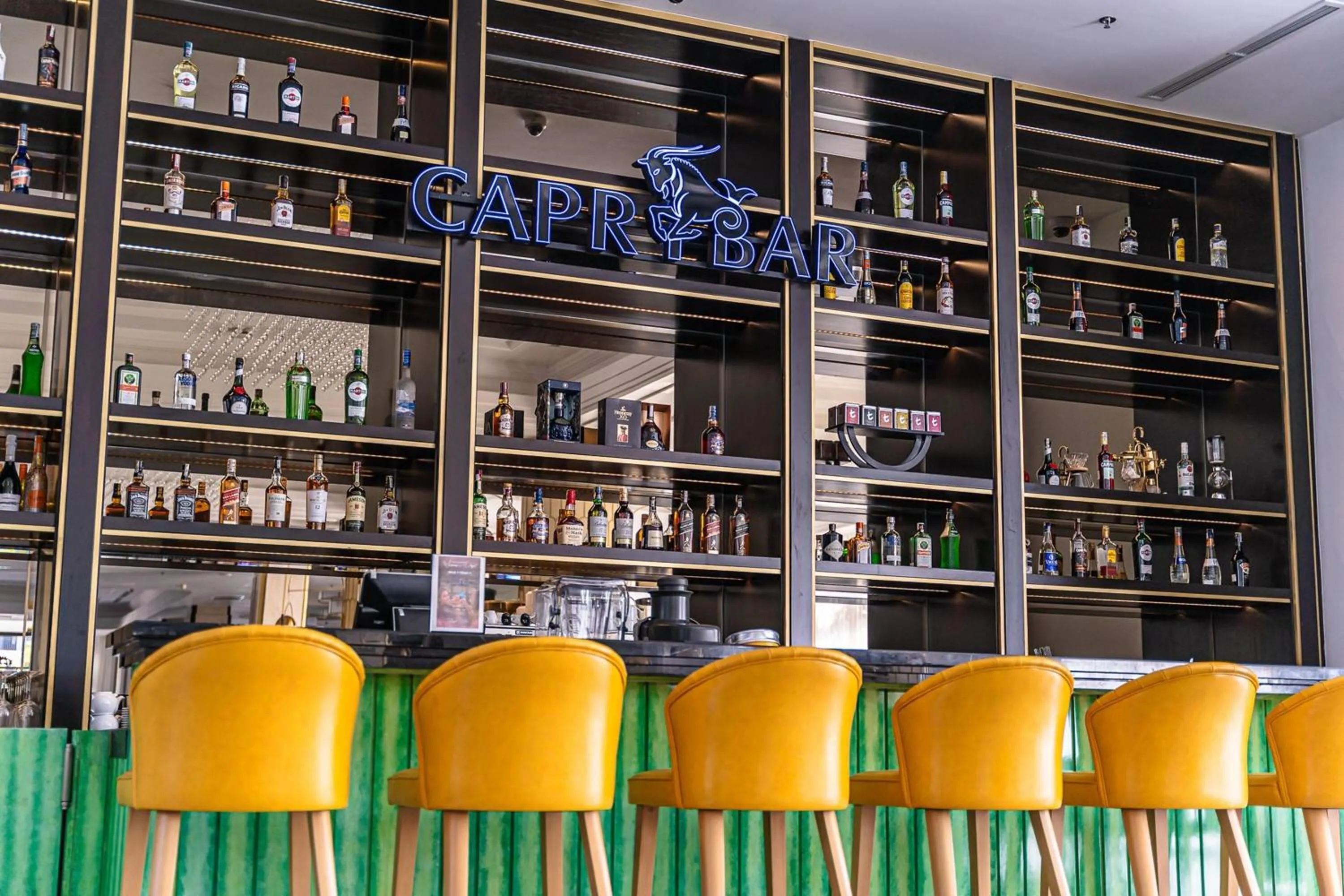 Lounge or bar in Wyndham Garden Grandworld Phu Quoc