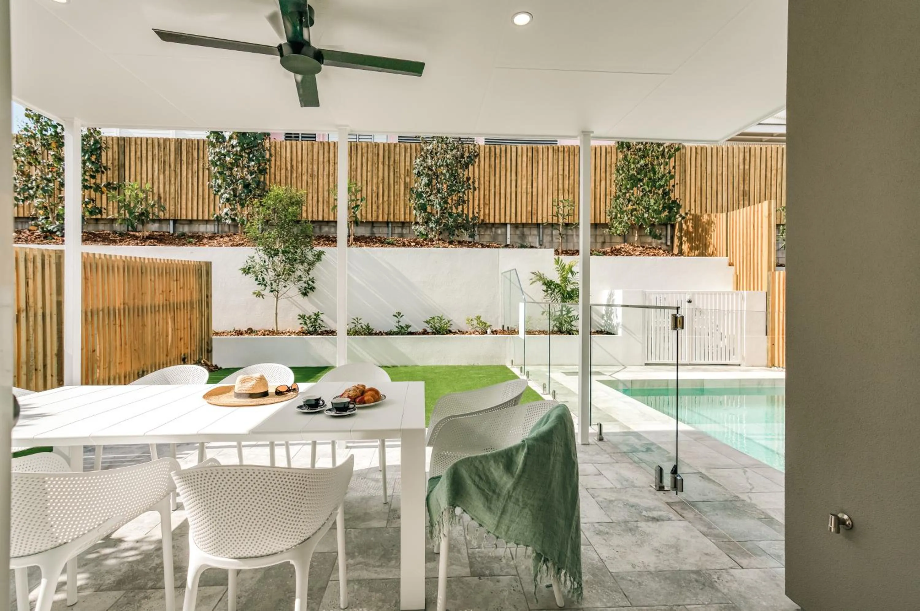 Dining area in Essence Peregian Beach
