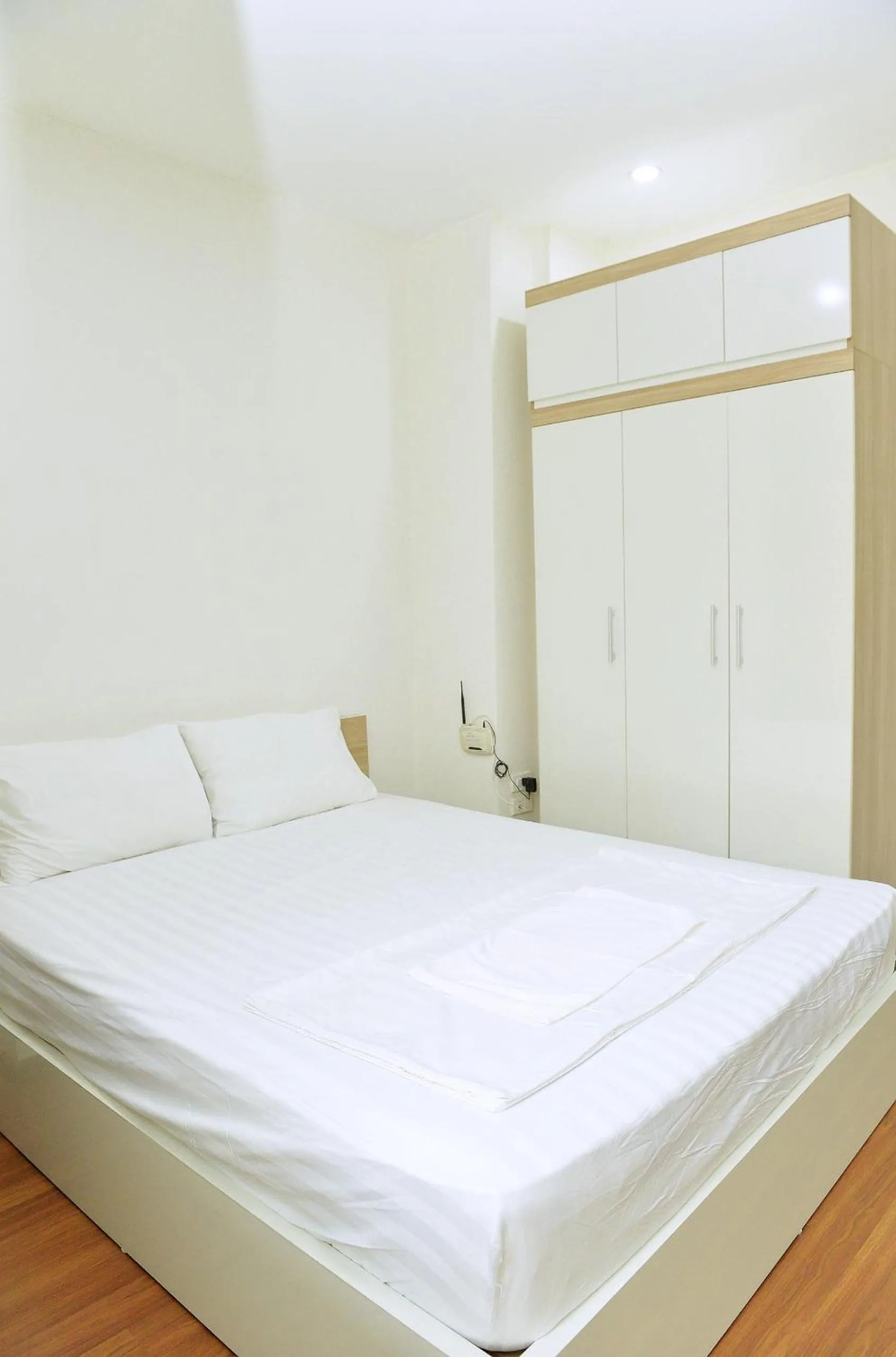 Bed in Era Apartment Đông Các