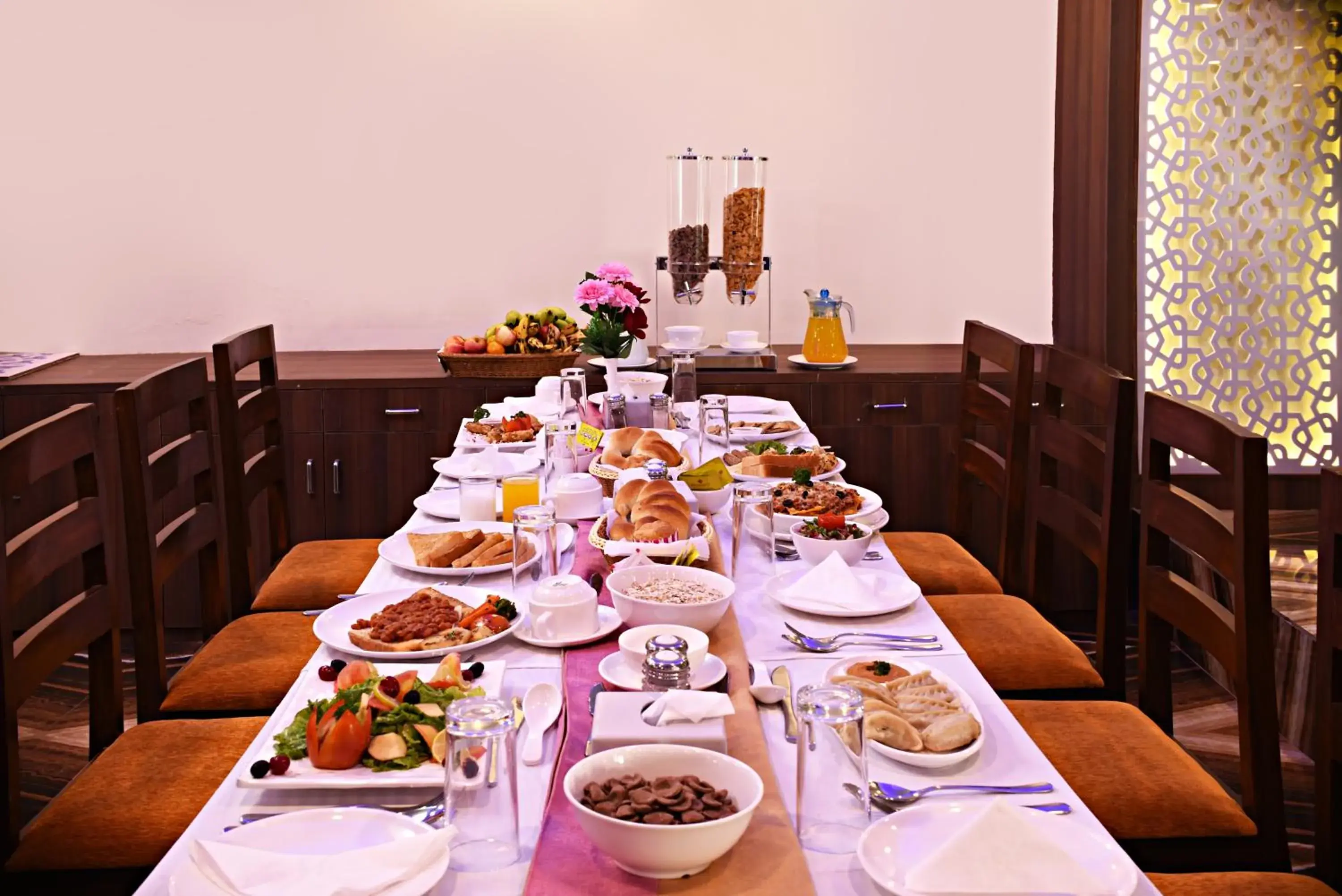 Deluxe Single Room - single occupancy in Hotel Simal Deluxe Single Room - single occupancy in Hotel Simal