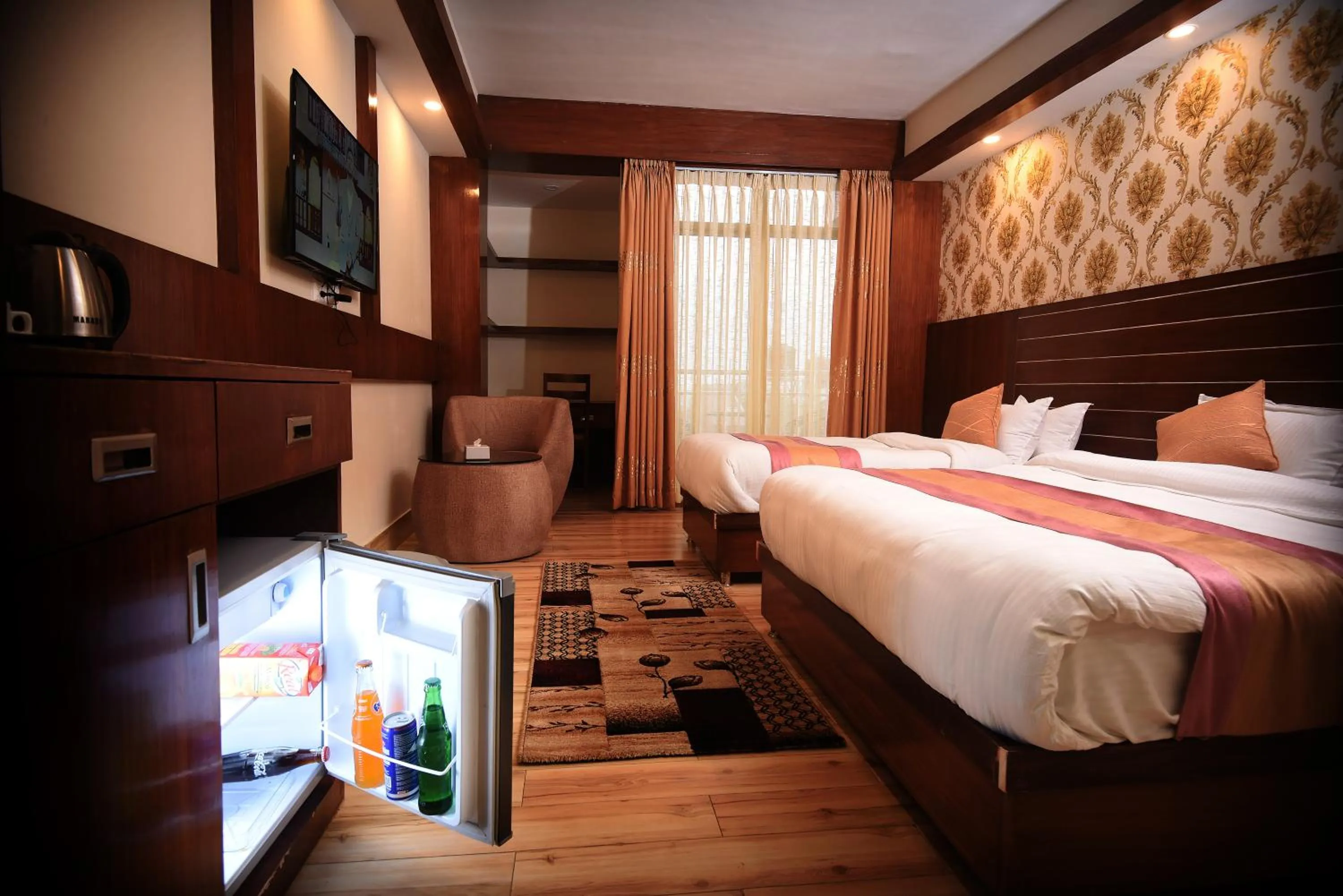 oven, Bed in Hotel Simal