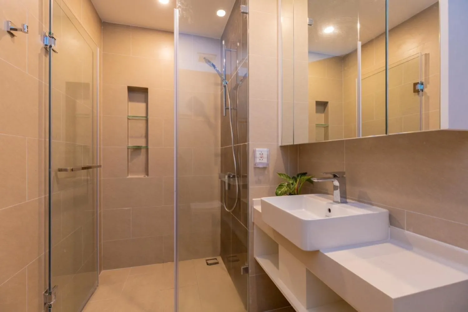 Shower in The Sóng apartment