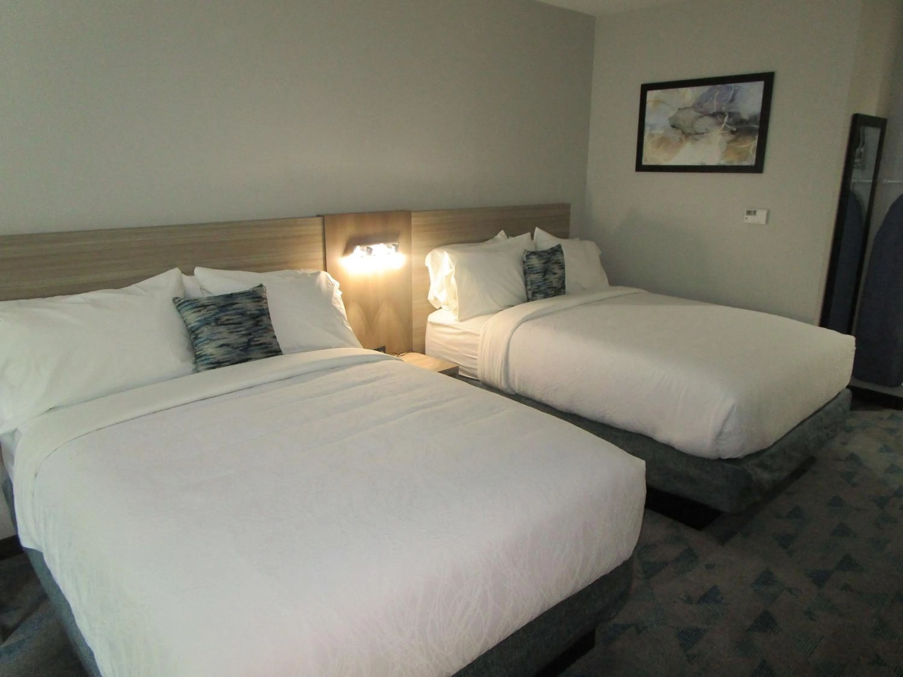 Bedroom, Bed in Reddy Hotel Bonham