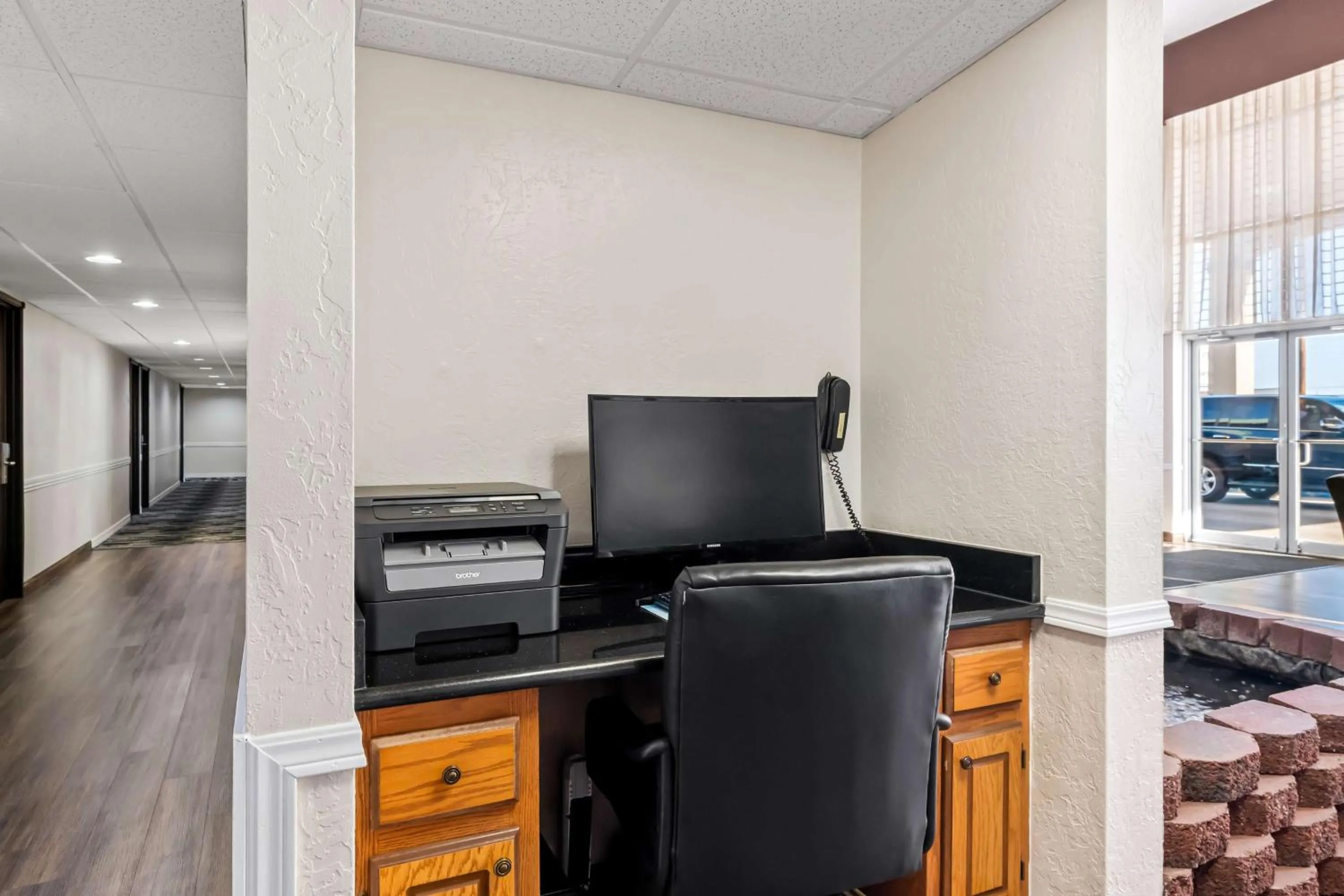 Business facilities in SureStay Hotel by Best Western Duncan