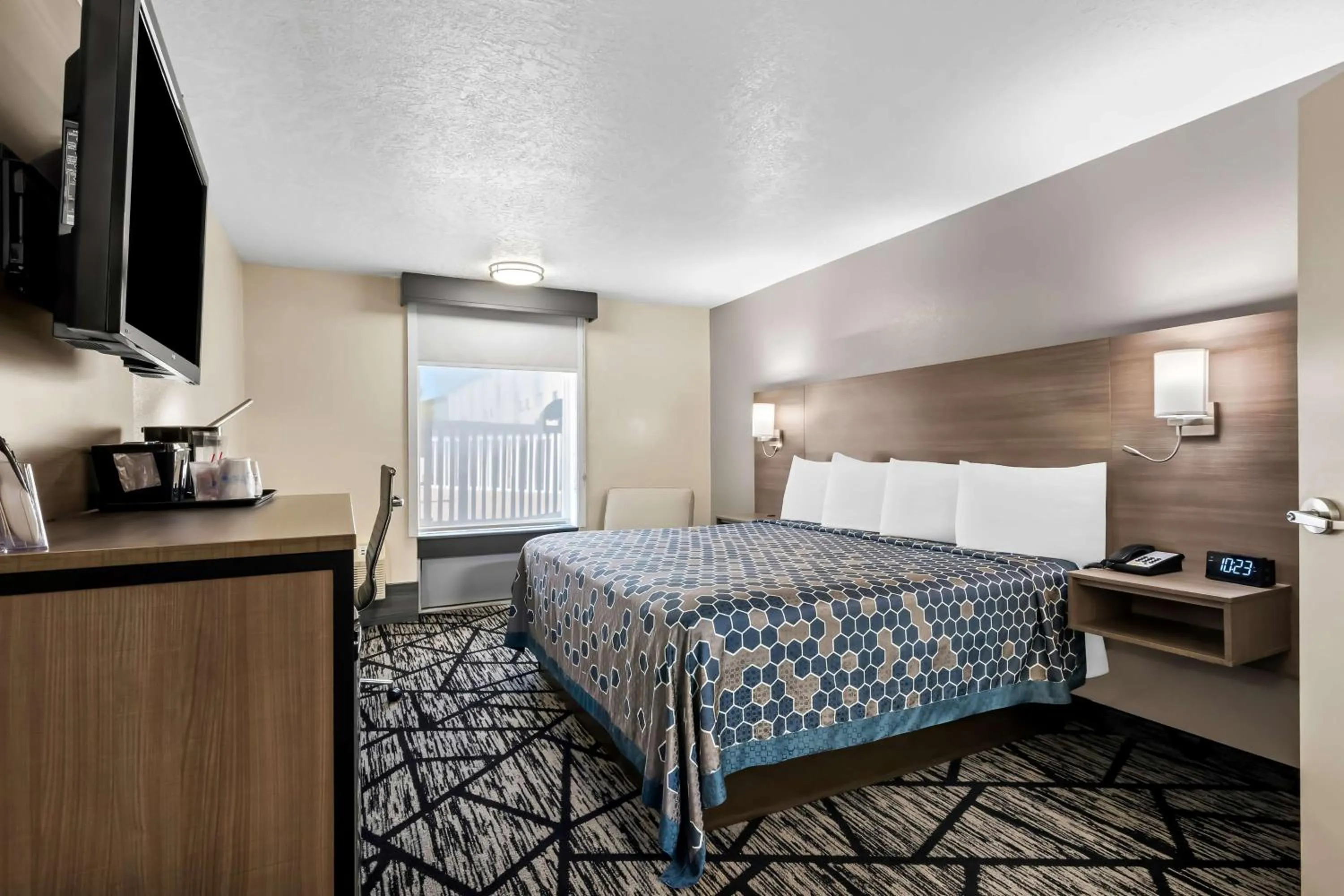 Bedroom, Bed in SureStay Hotel by Best Western Duncan