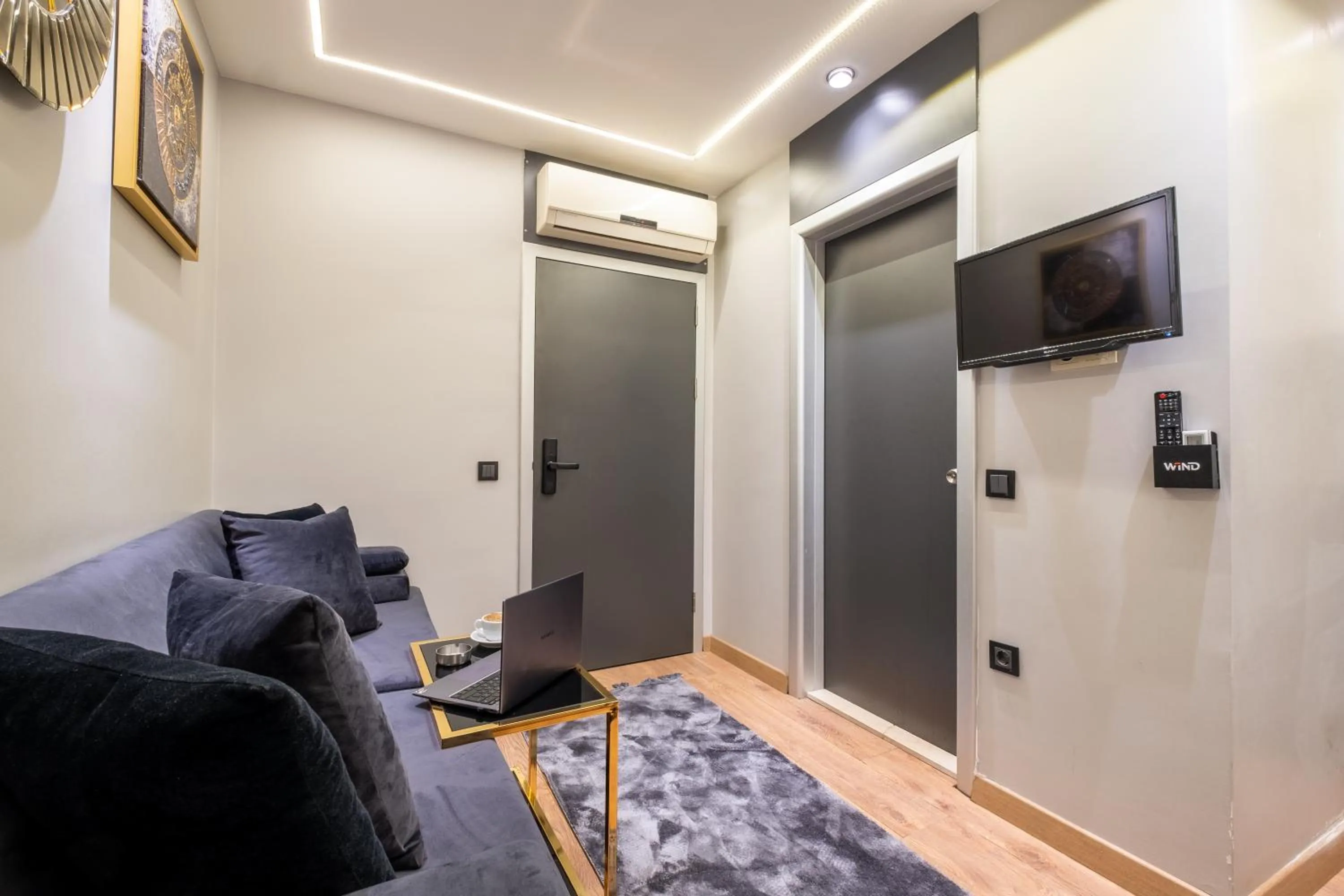 Living room in Wind Suit