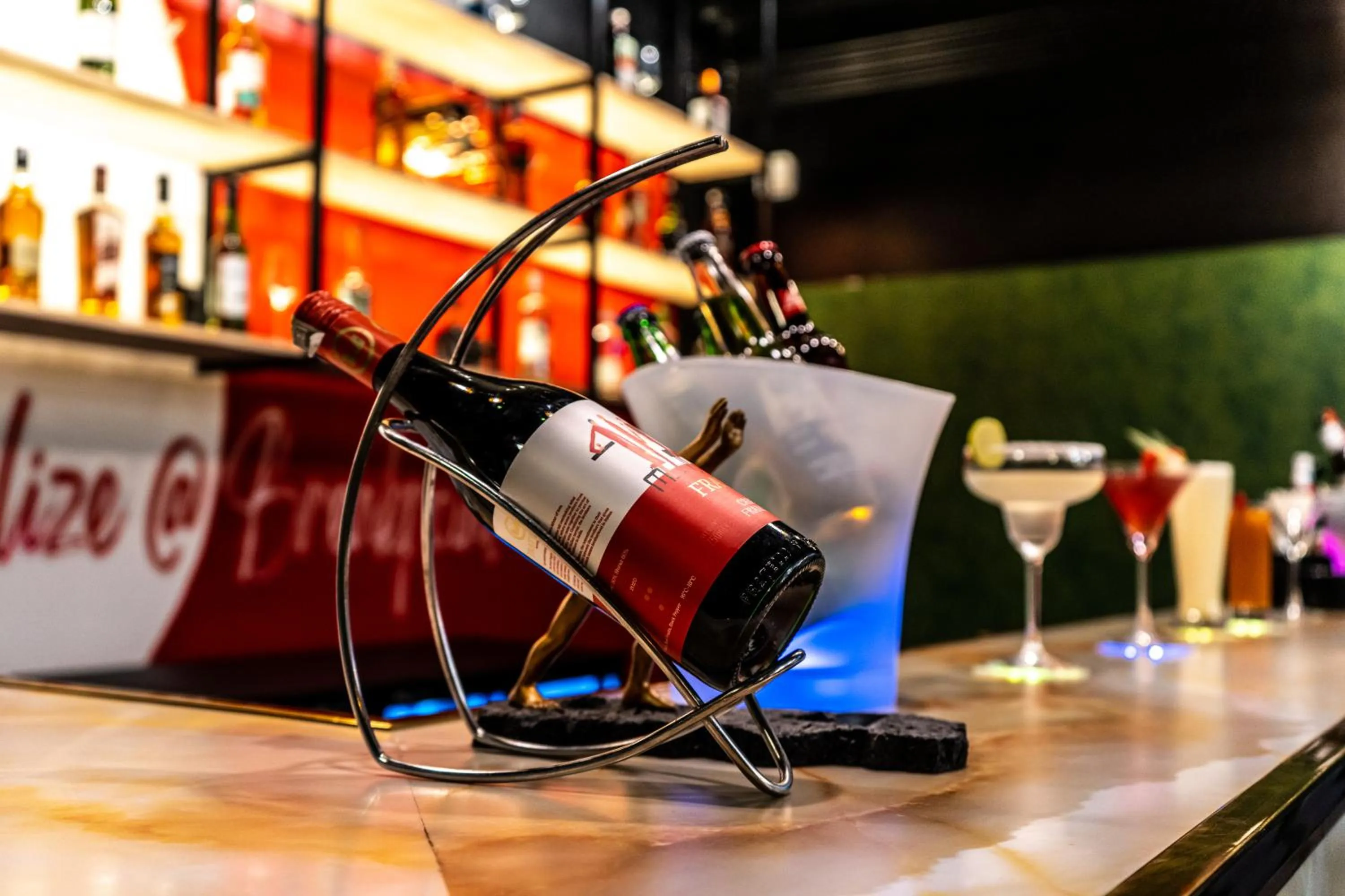 Lounge or bar in Marksman Resort