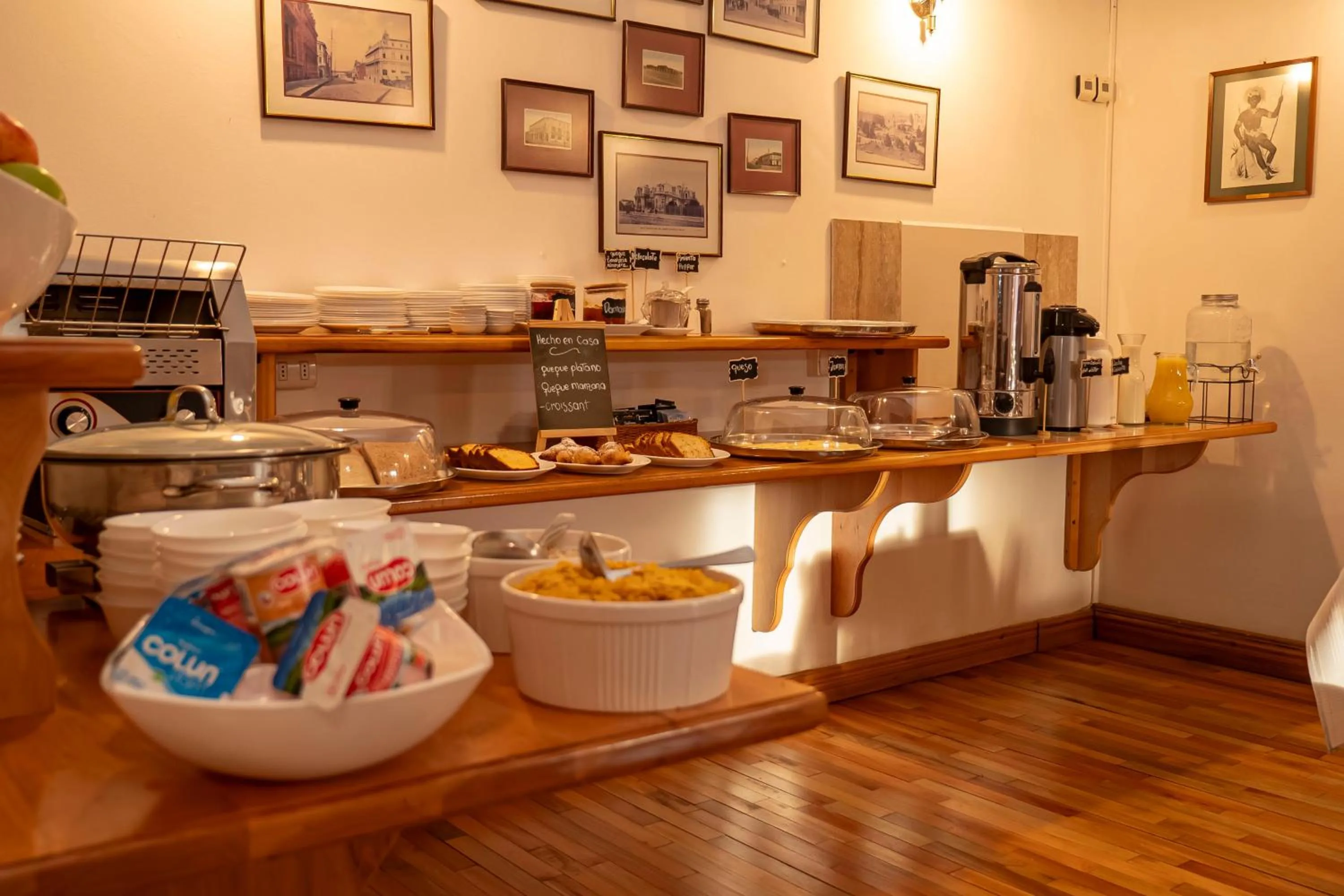 Breakfast in Hotel Plaza