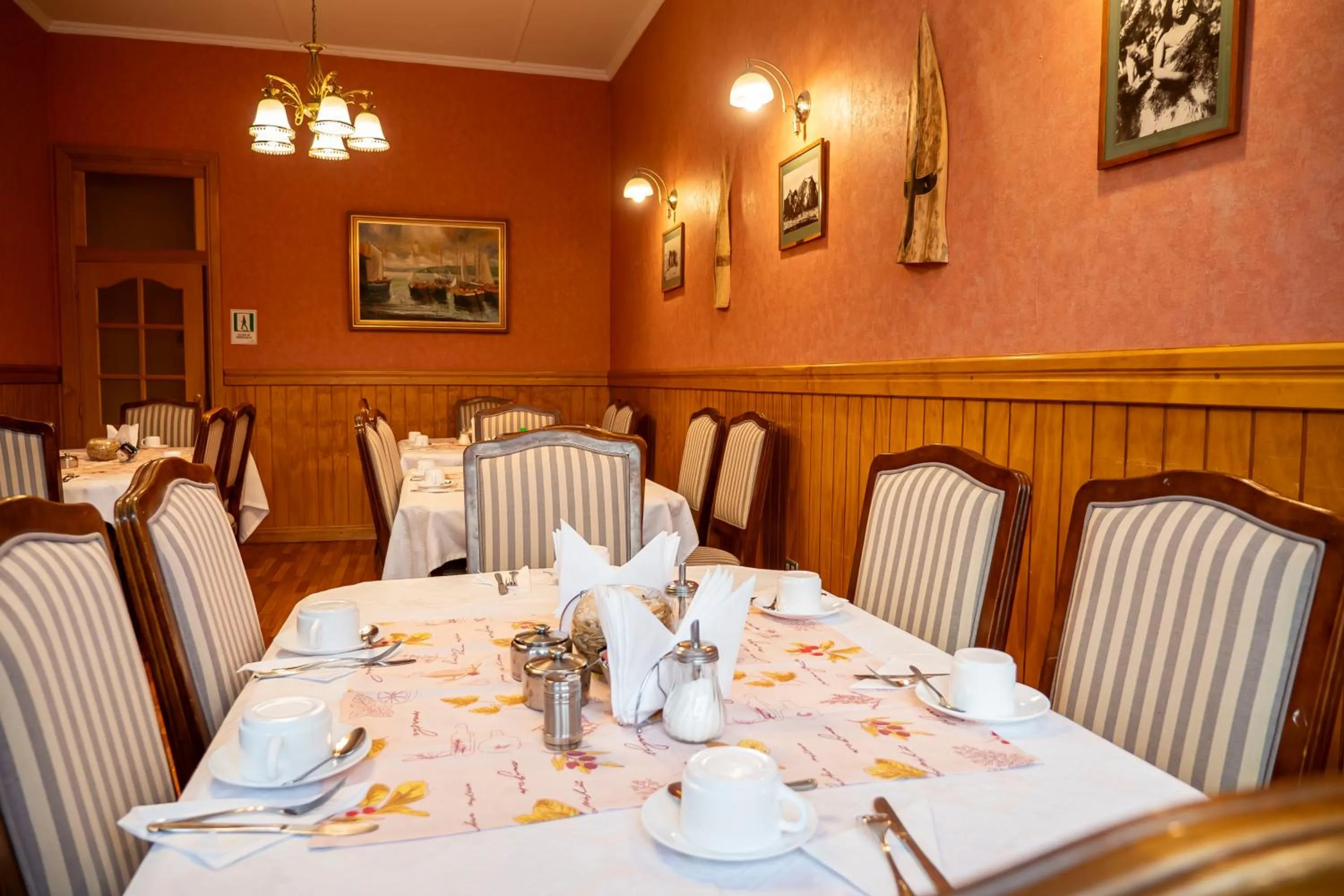 Breakfast in Hotel Plaza