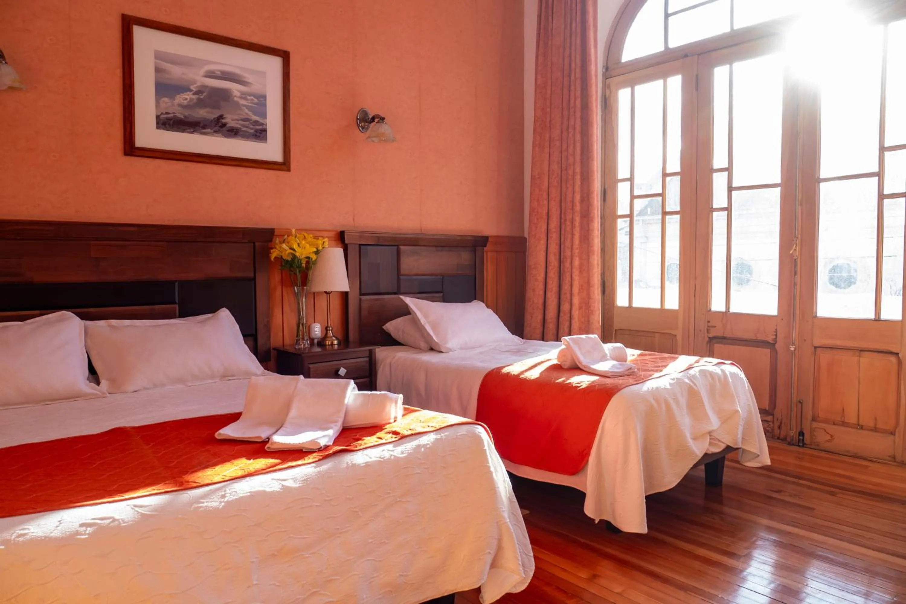 Bedroom, Bed in Hotel Plaza