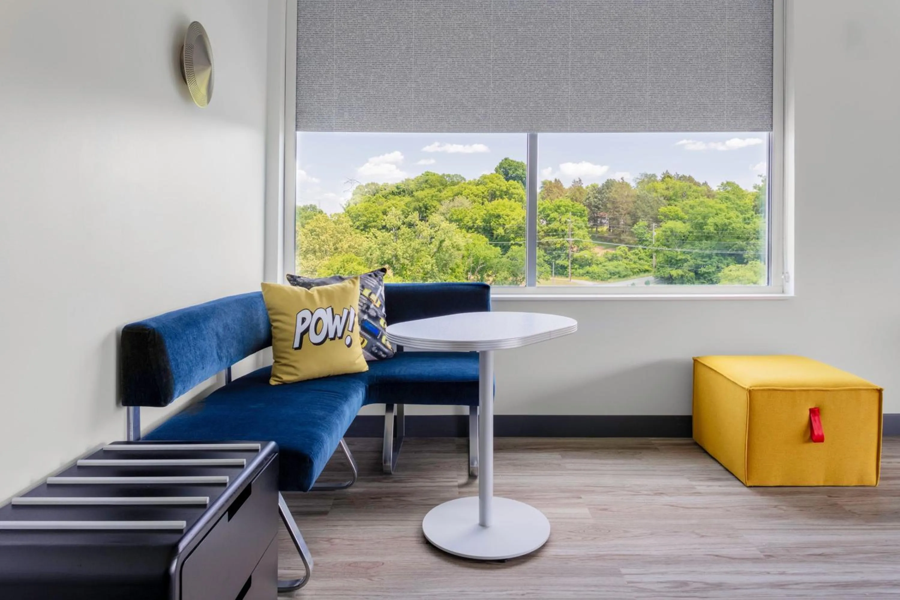 Photo of the whole room in Aloft Nashville Airport