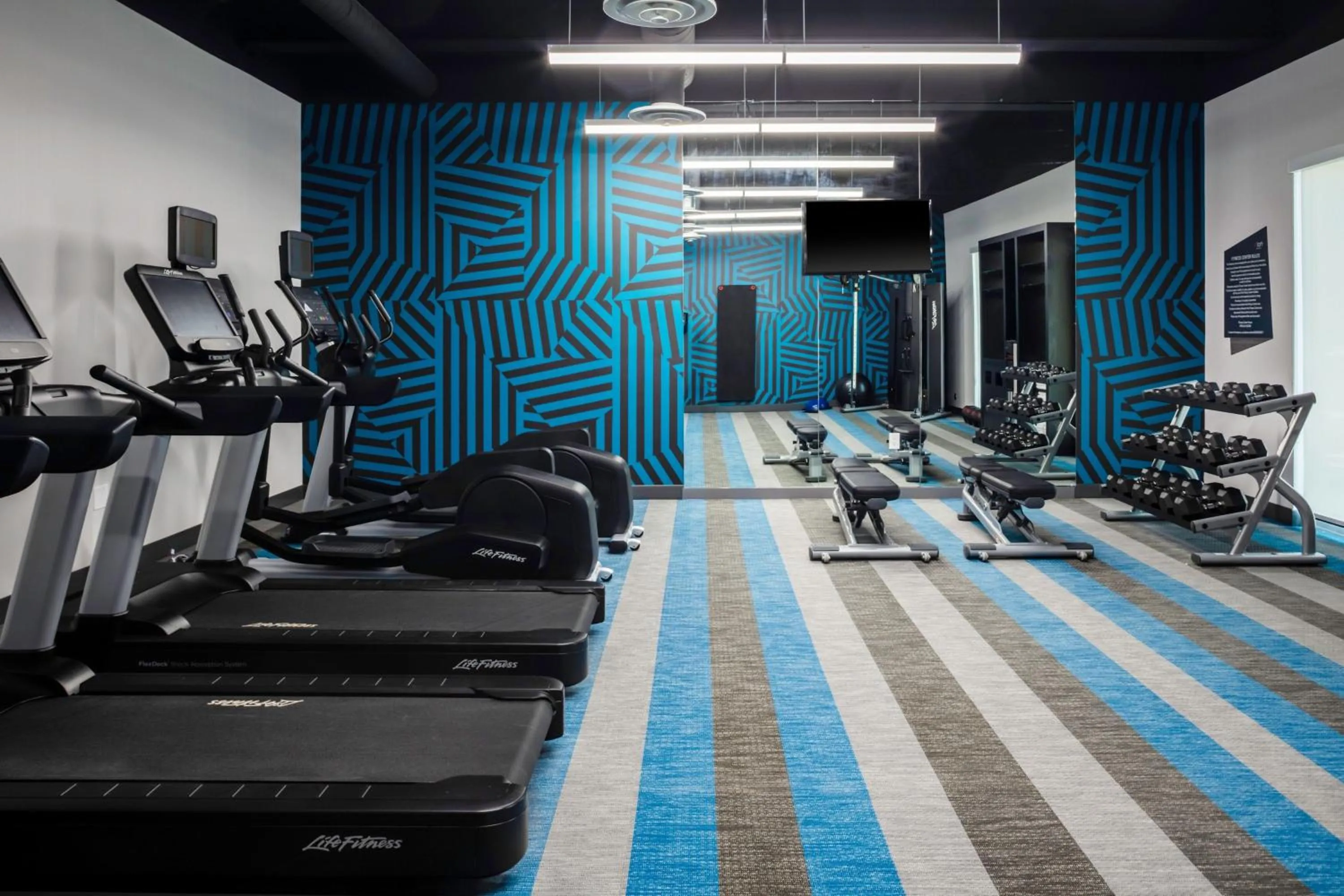 Fitness centre/facilities in Aloft Nashville Airport