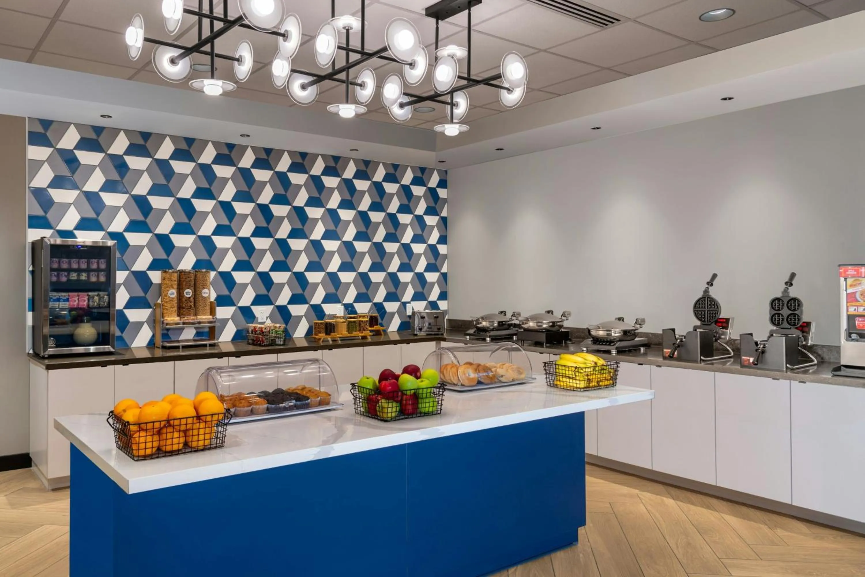 Breakfast in Fairfield by Marriott Inn & Suites Norfolk