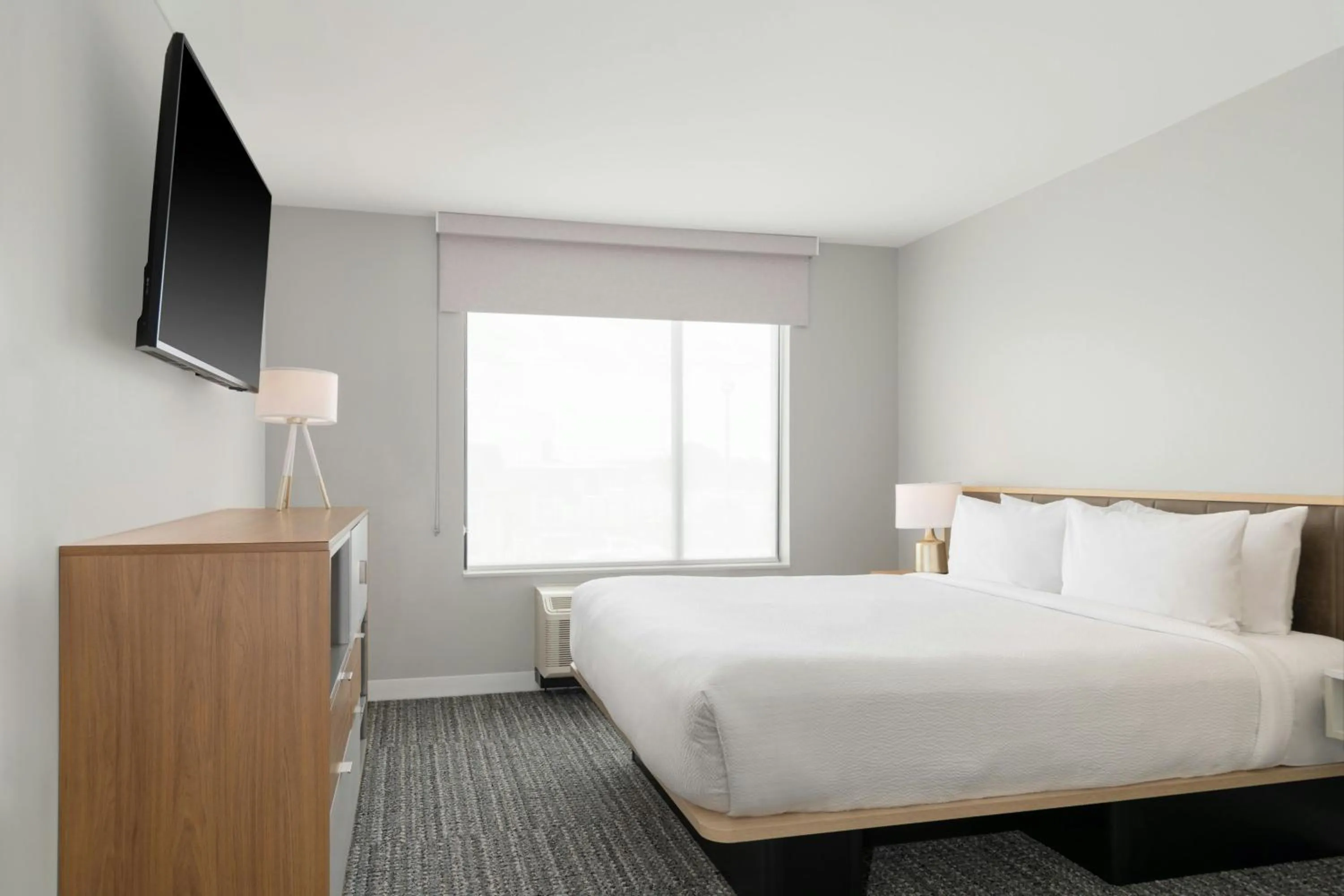 Bedroom, Bed in TownePlace Suites by Marriott Norfolk