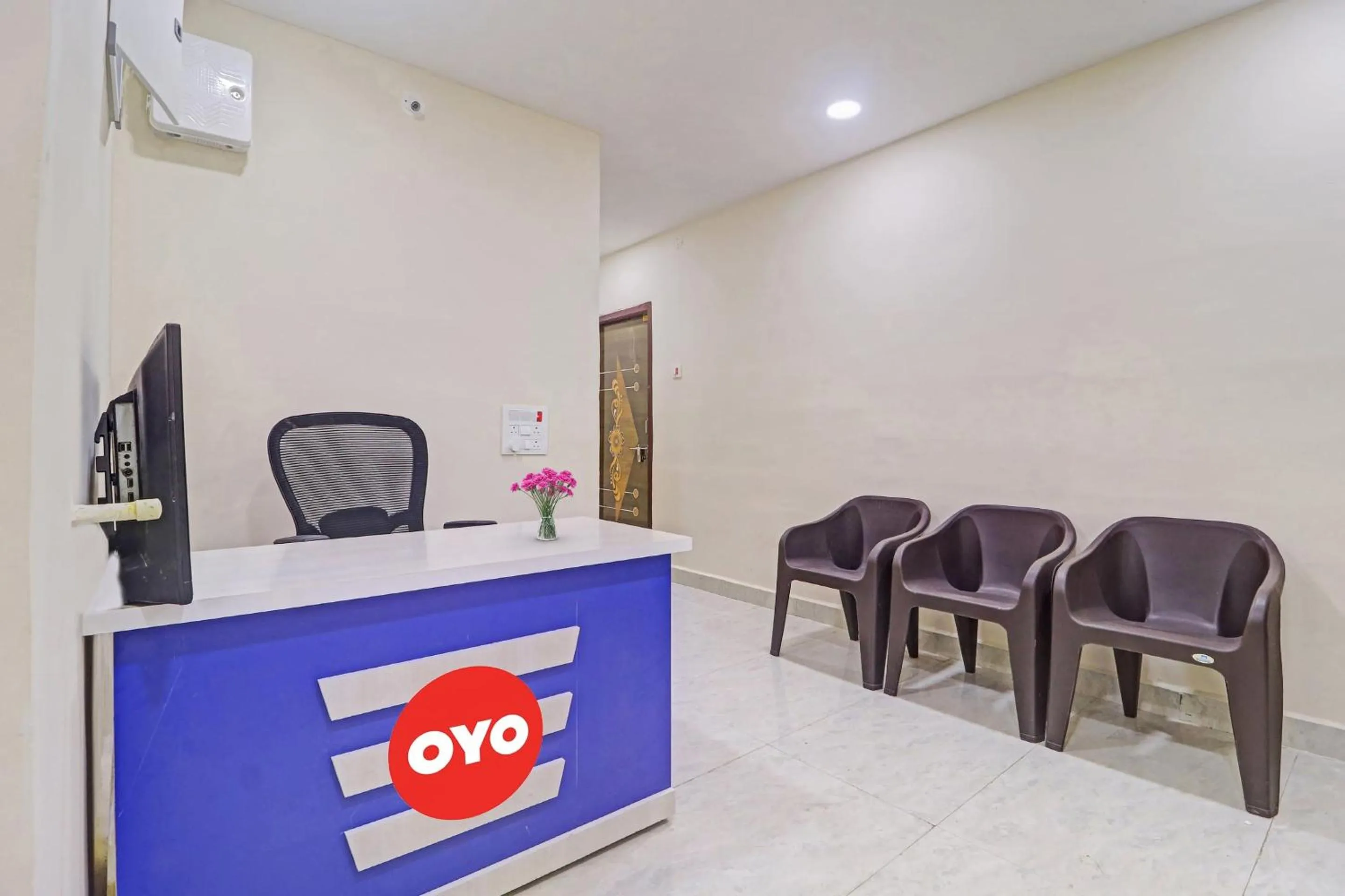 Lobby or reception in Super Hotel O Elite Stay