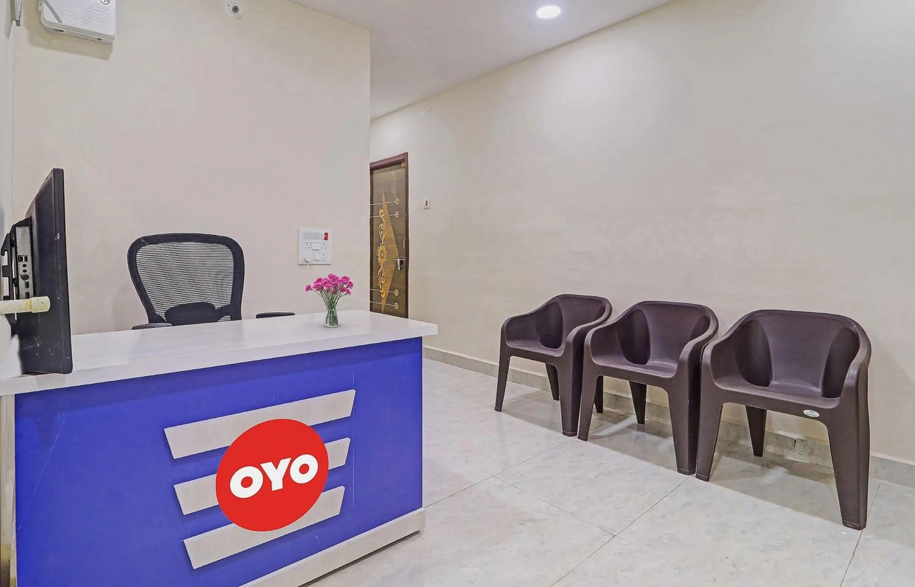 Lobby or reception in Super Hotel O Elite Stay