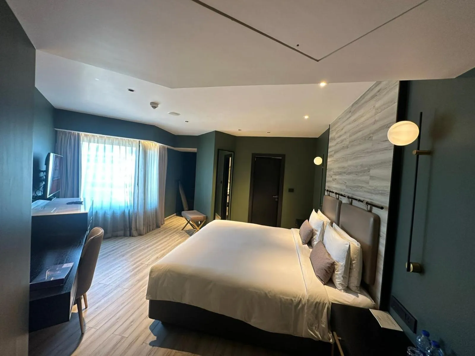 Bedroom, Bed in Vivanta Meghalaya Shillong