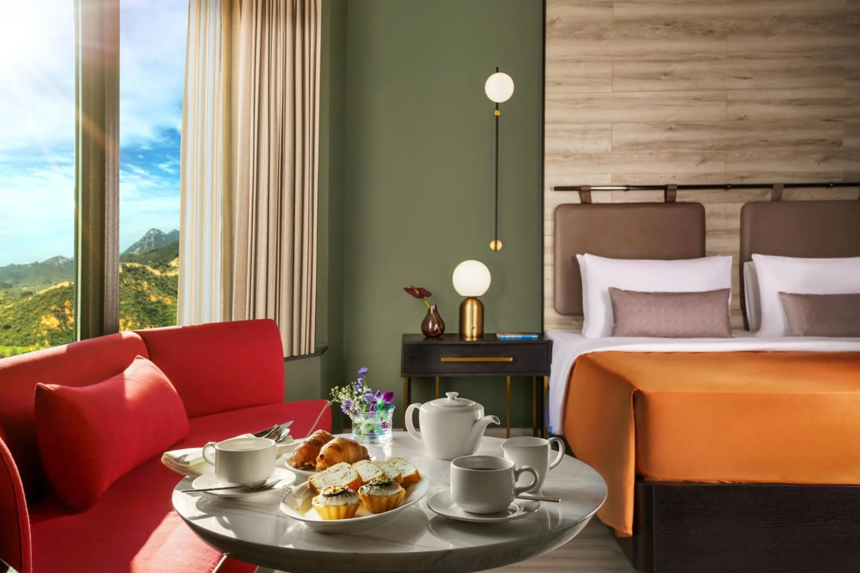 Coffee/tea facilities, Bed in Vivanta Meghalaya Shillong