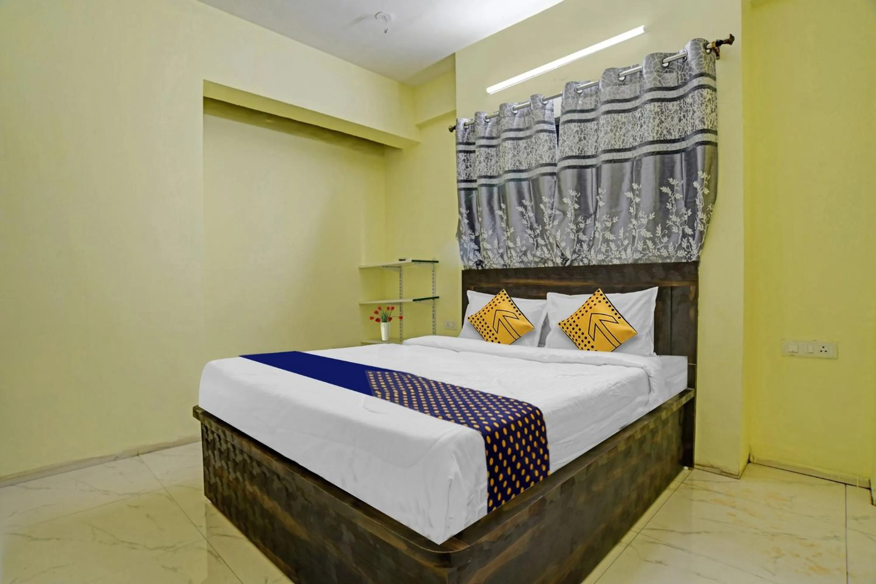 Bedroom, Bed in Hotel O Trinity Inn