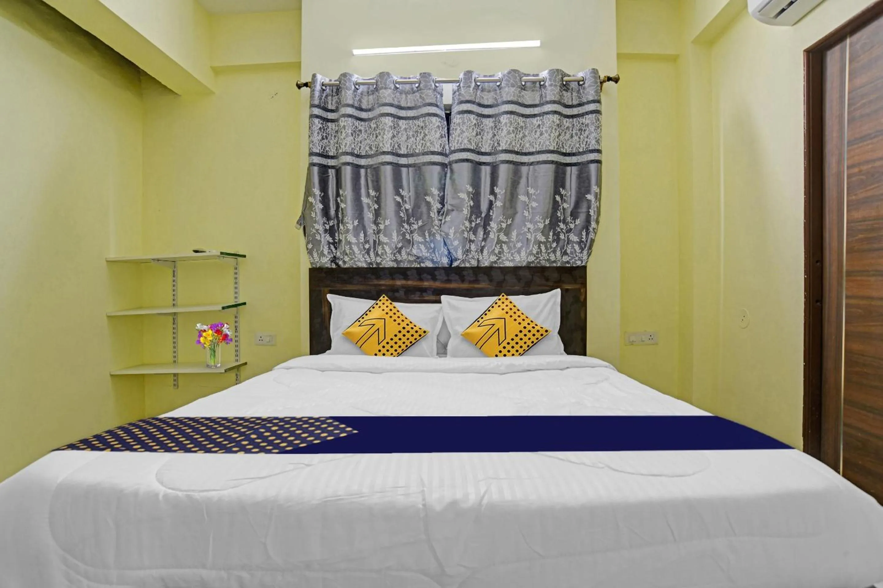 Bedroom in Super Hotel O Trinity Inn