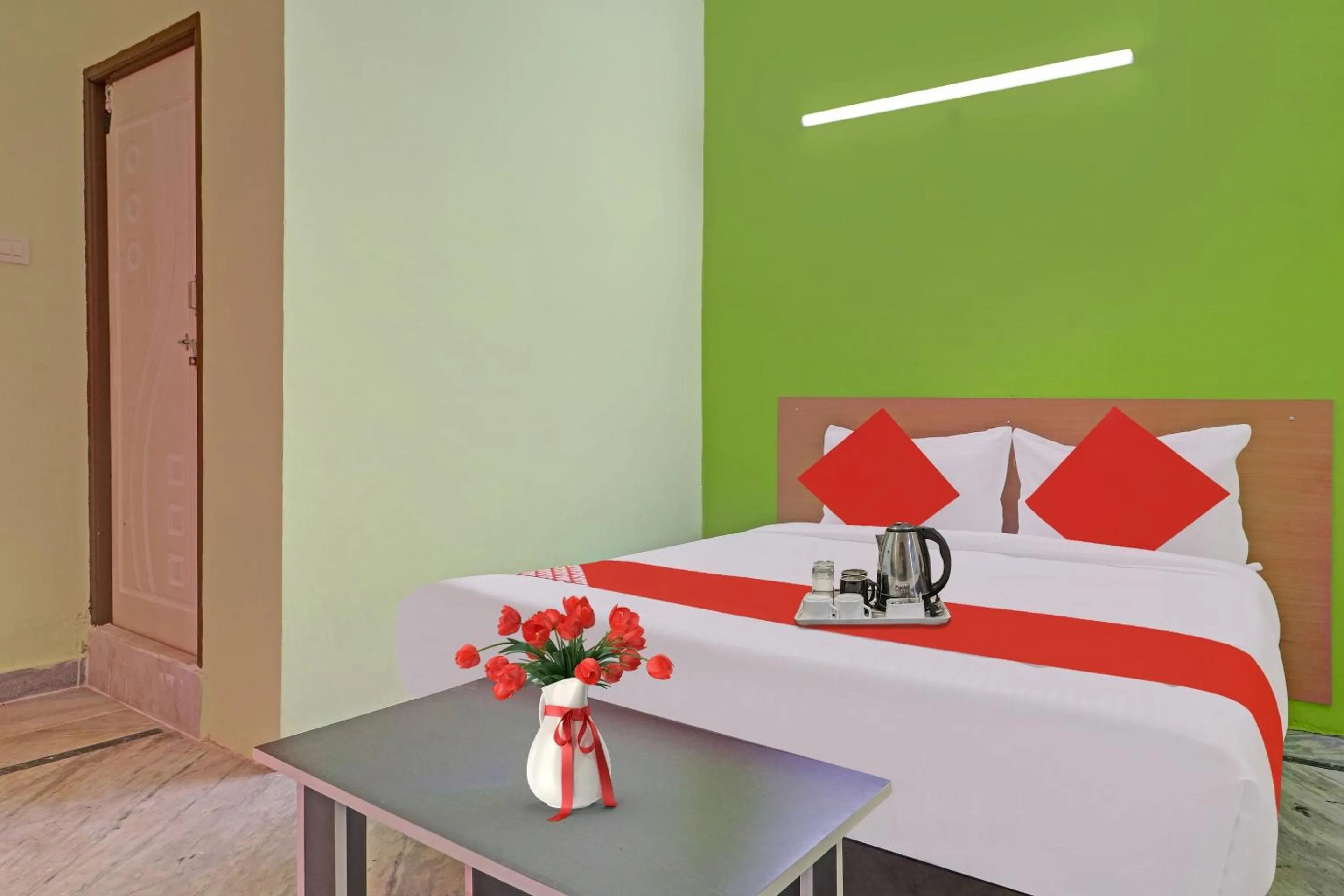 Bedroom, Bed in Hotel O Ss Delight