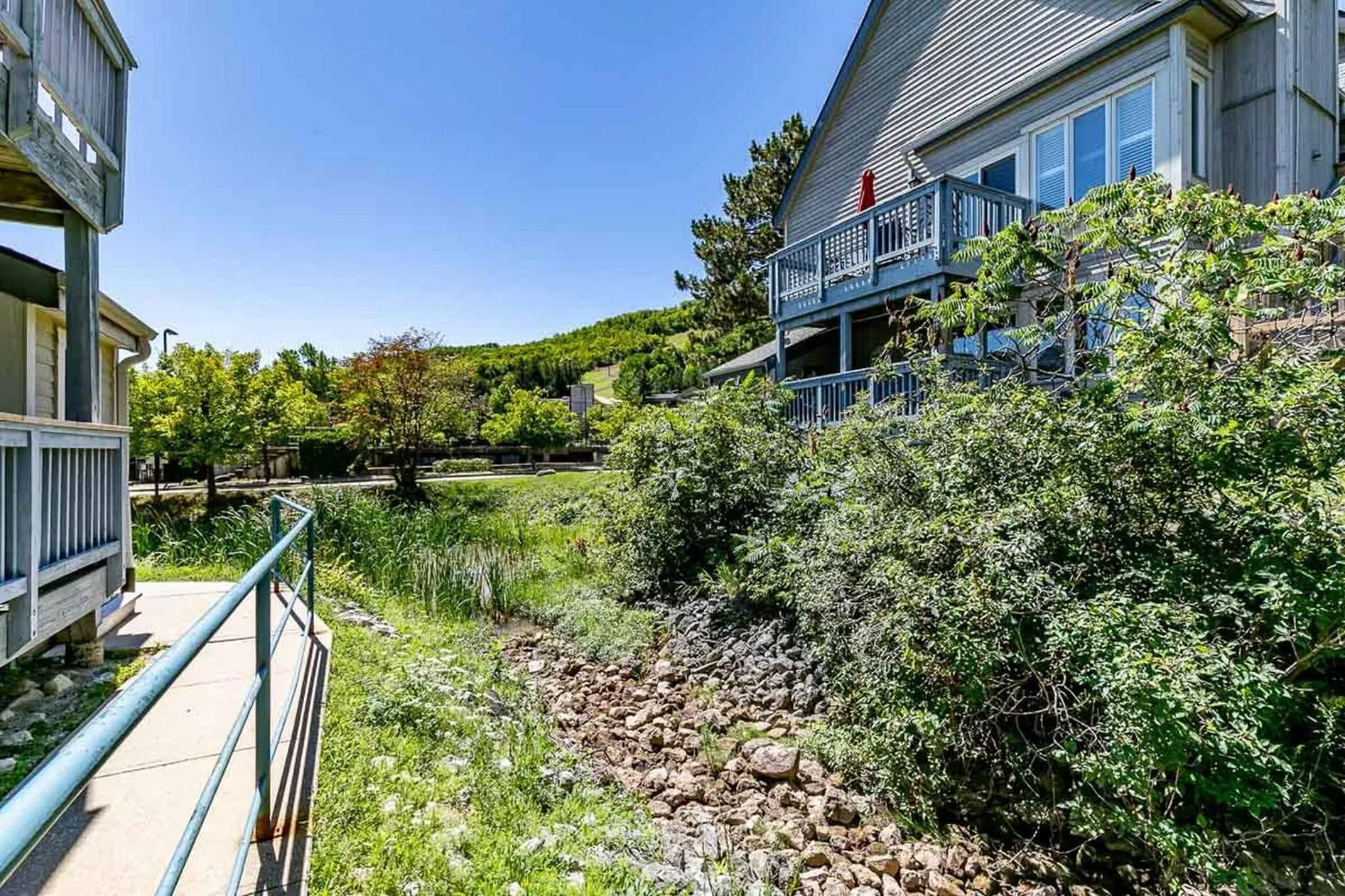 Other in Slope-side Studio Bliss Ski-in Ski-out, Renovated At Blue, Hot Tub, Fast Wi-Fi