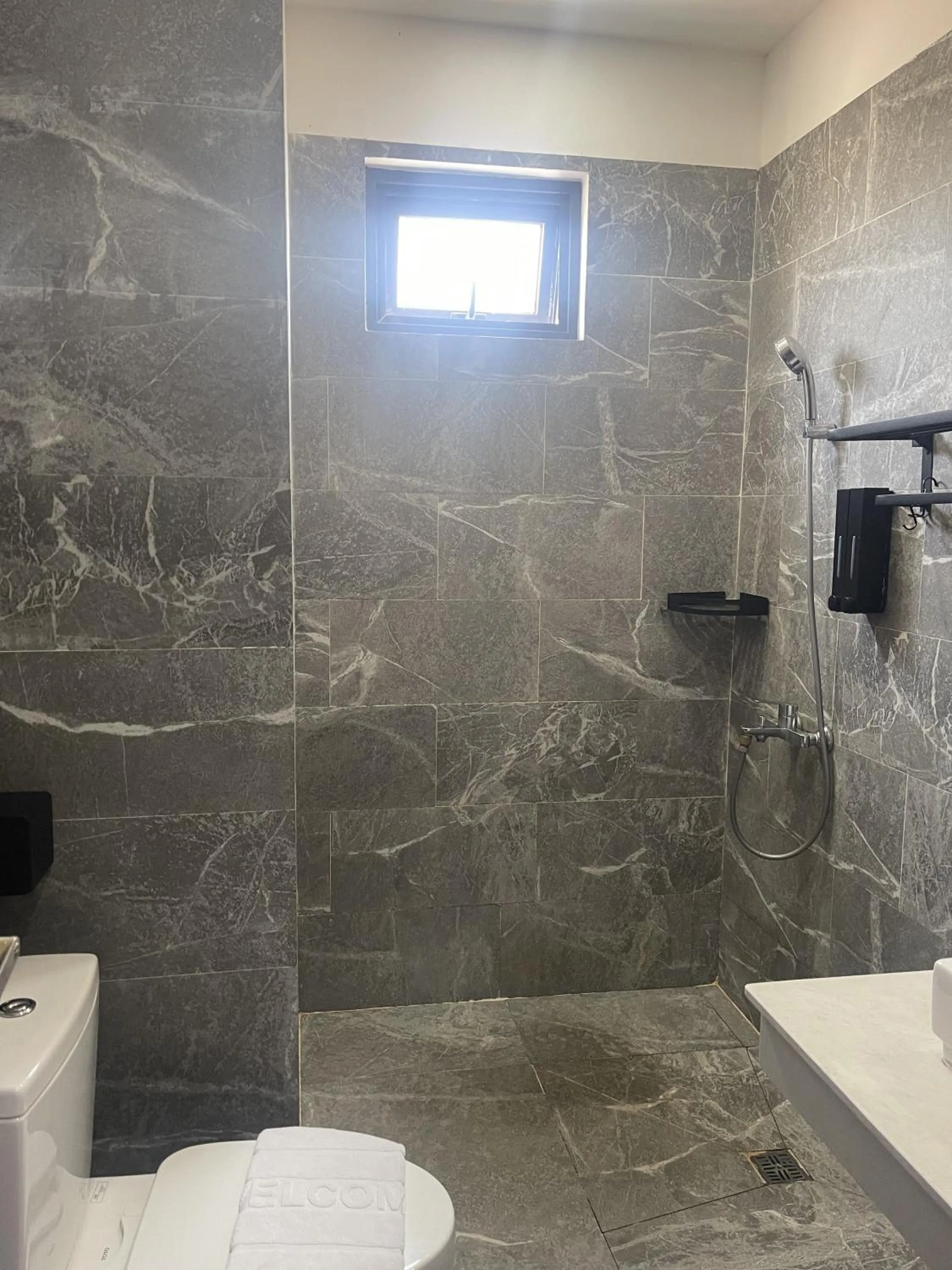 Bathroom in Residence 110 (Hotel and Apartments)