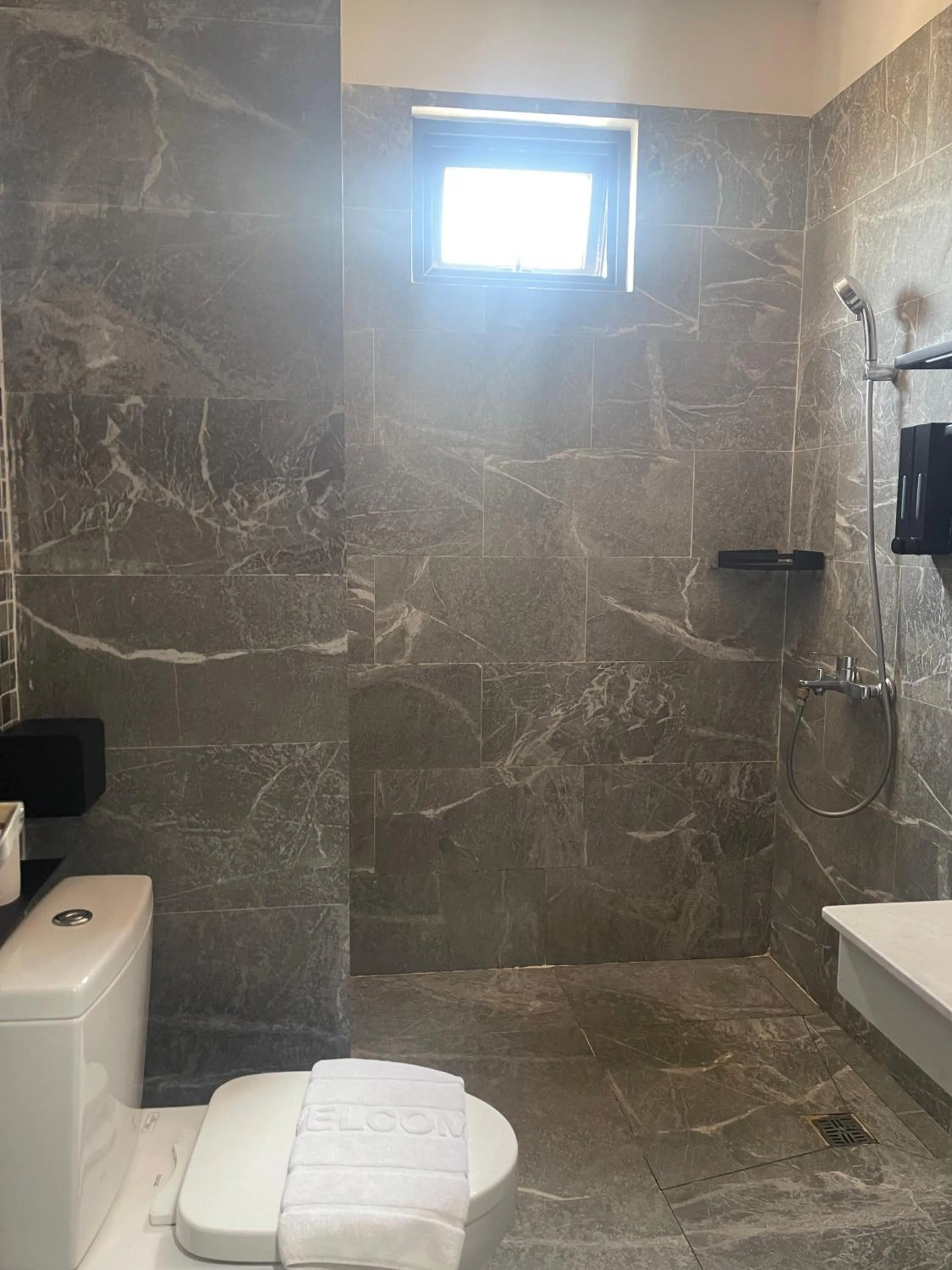 Bathroom in Residence 110 (Hotel and Apartments)