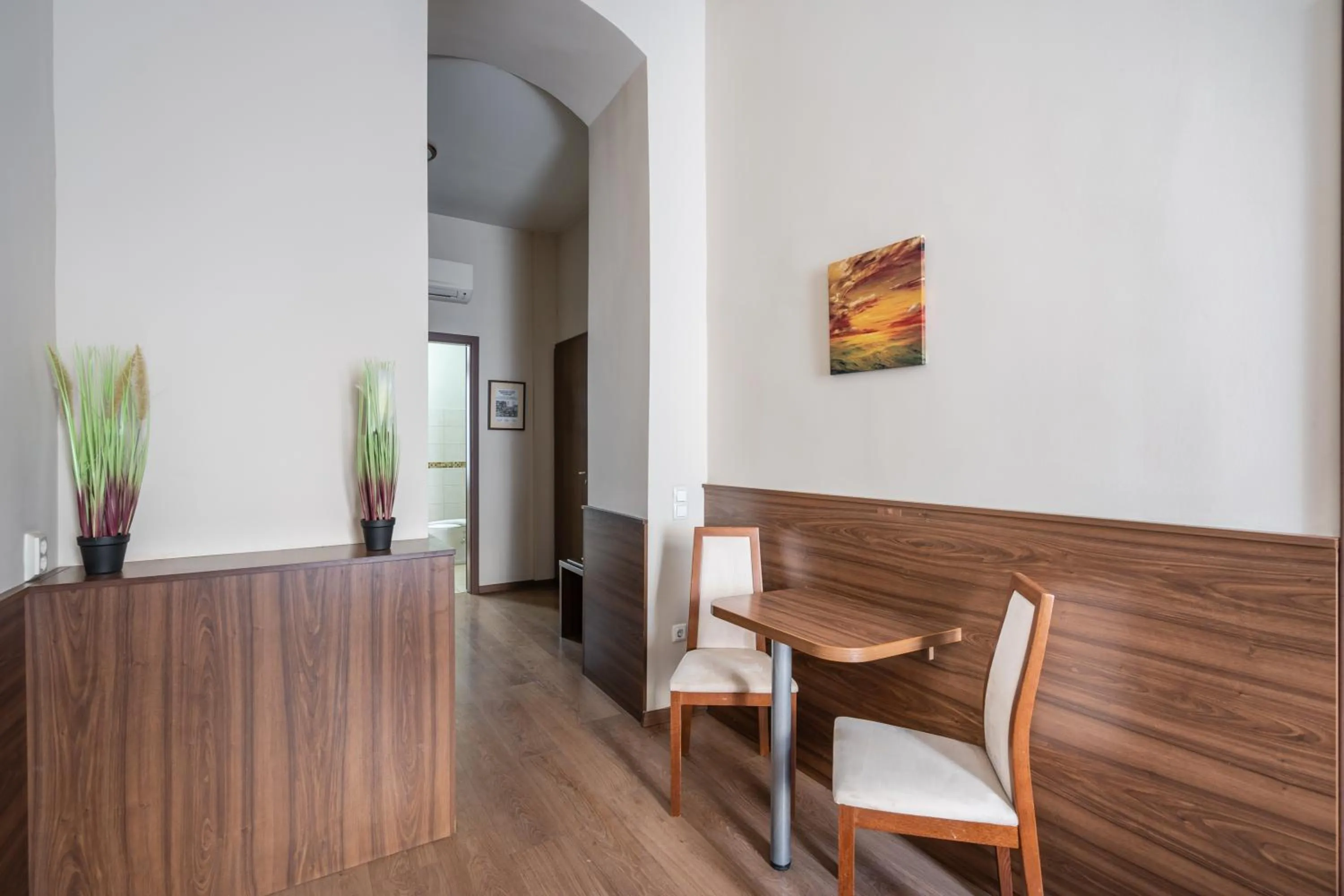 Seating area in Elit Boutique Rooms- Best Location by BQA