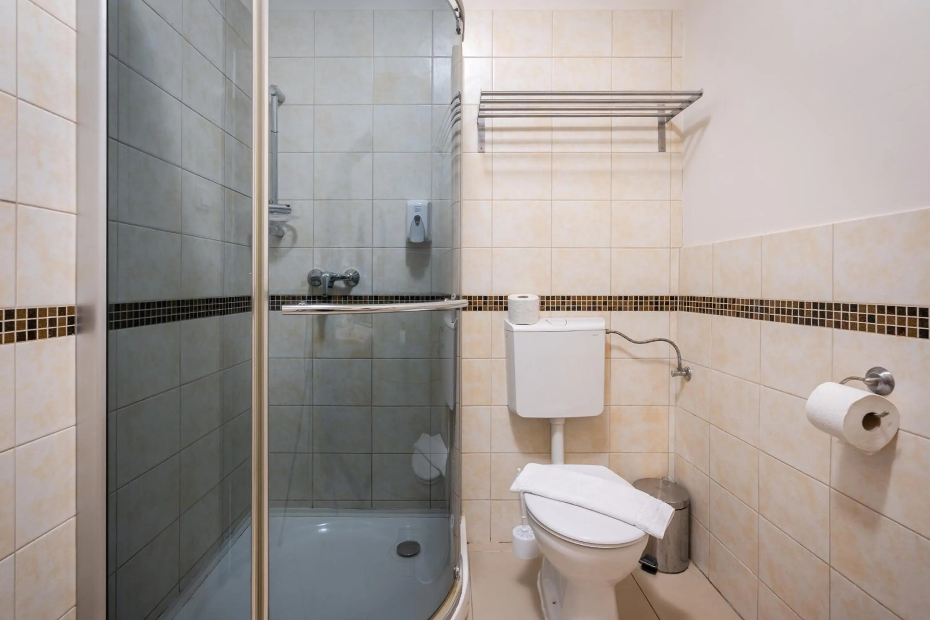 Shower in Elit Boutique Rooms- Best Location by BQA