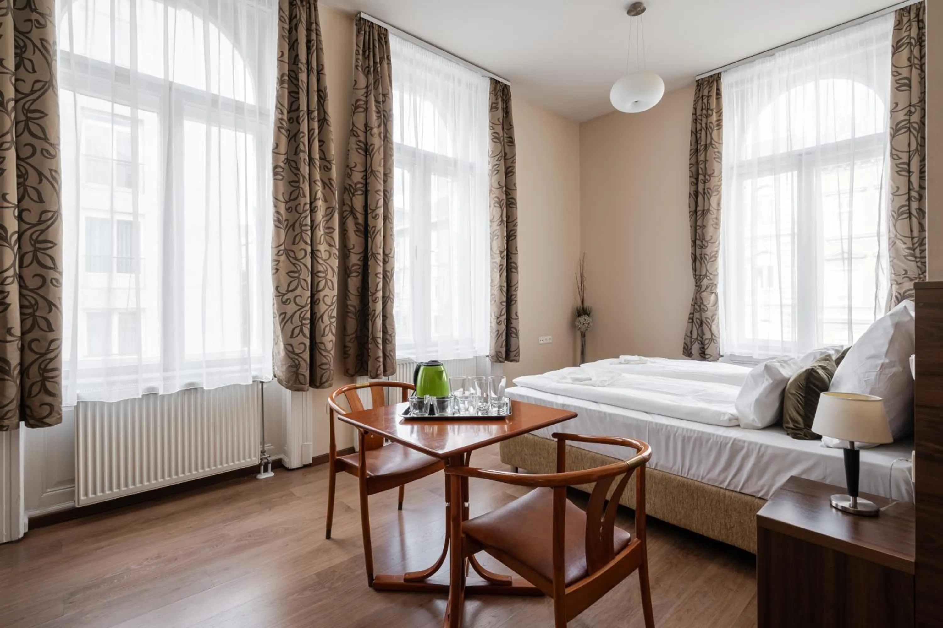 Bed in Elit Boutique Rooms- Best Location by BQA