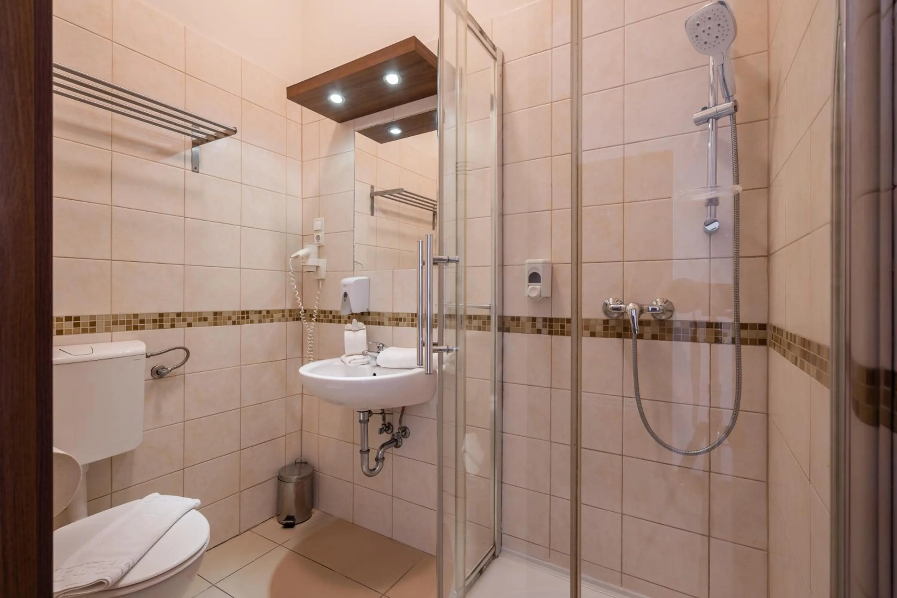 Shower in Elit Boutique Rooms- Best Location by BQA