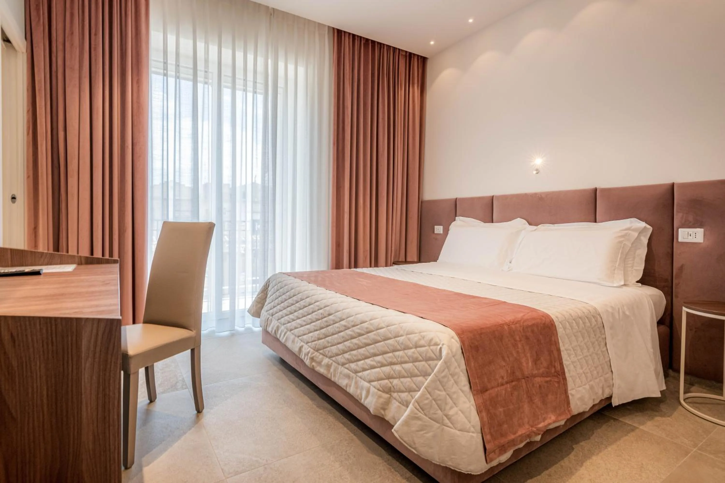 Bedroom, Bed in Profumi di Primavera Luxury Rooms & Suite