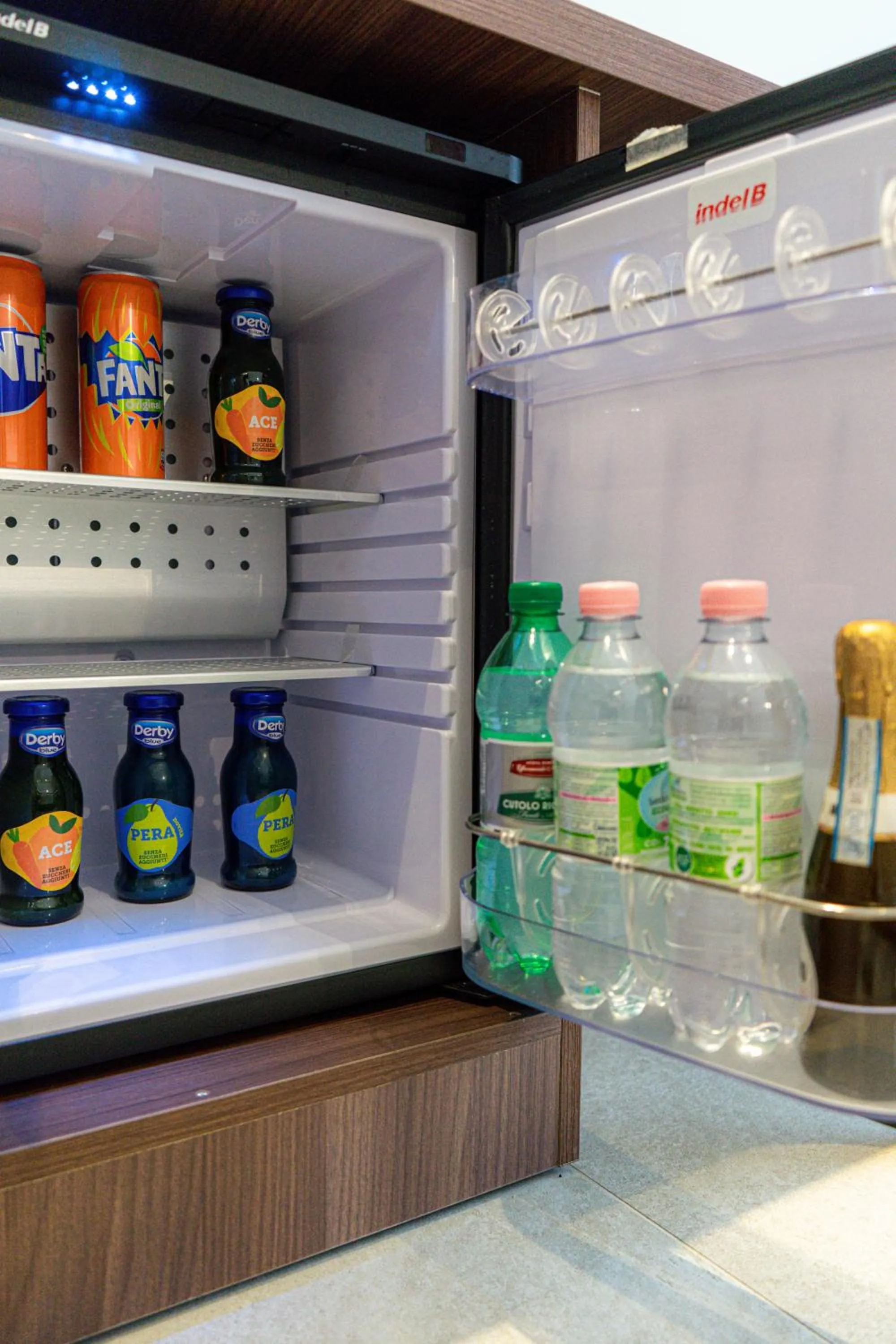 minibar in Profumi di Primavera Luxury Rooms & Suite