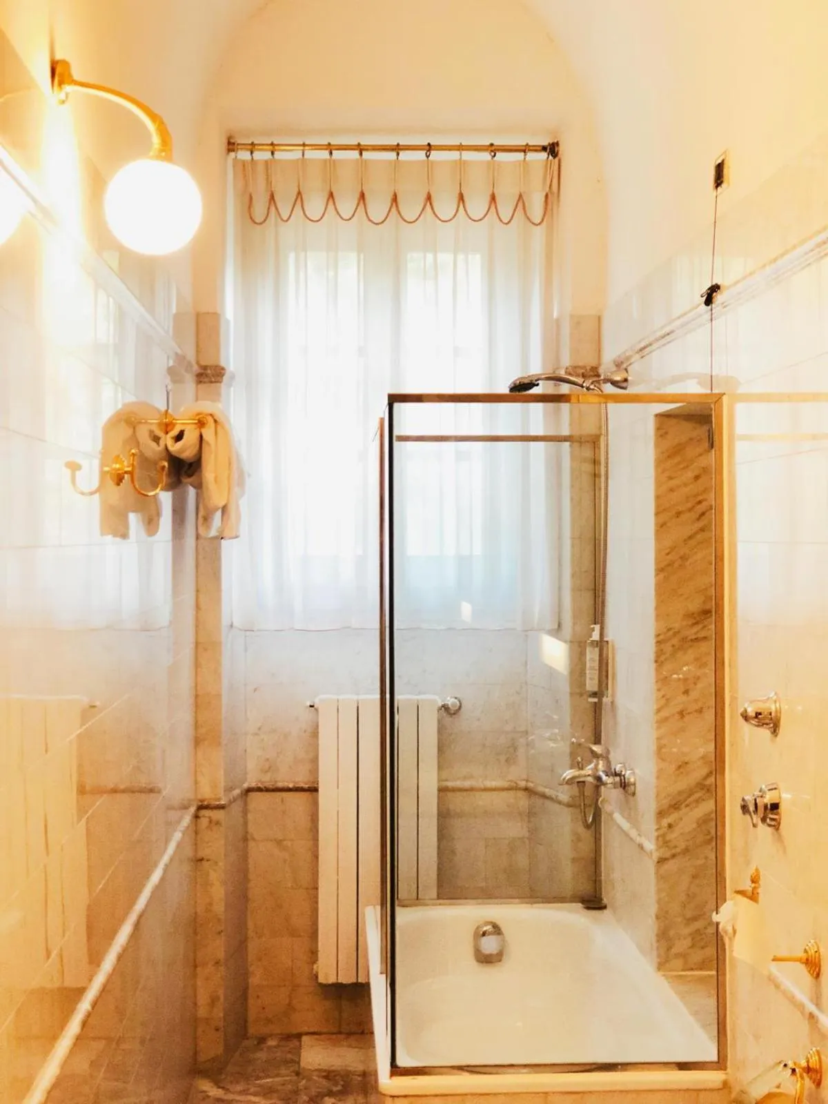 Shower in Fantastic Garden - Firenze Nord