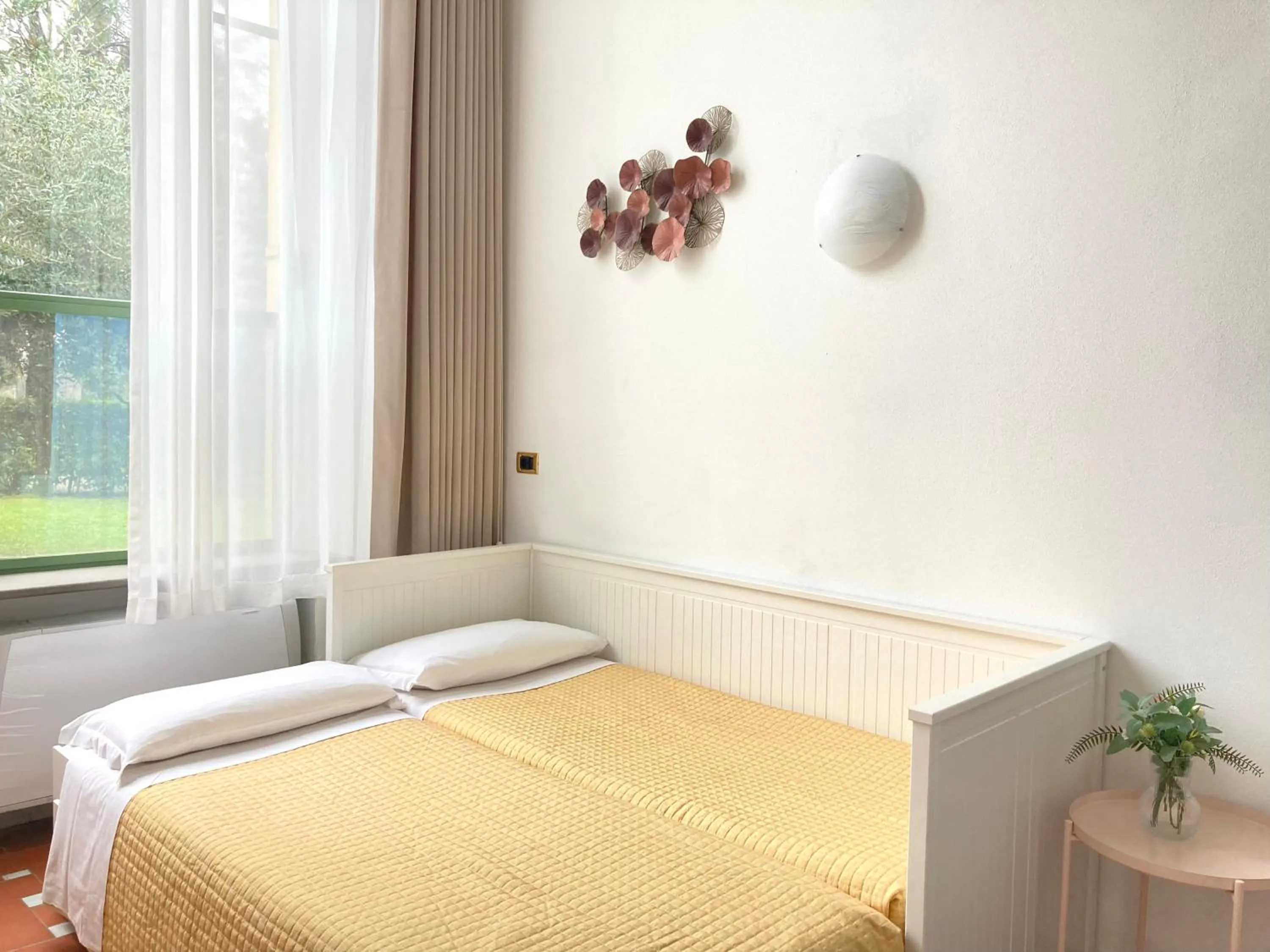 Bedroom, Bed in Fantastic Garden - Firenze Nord