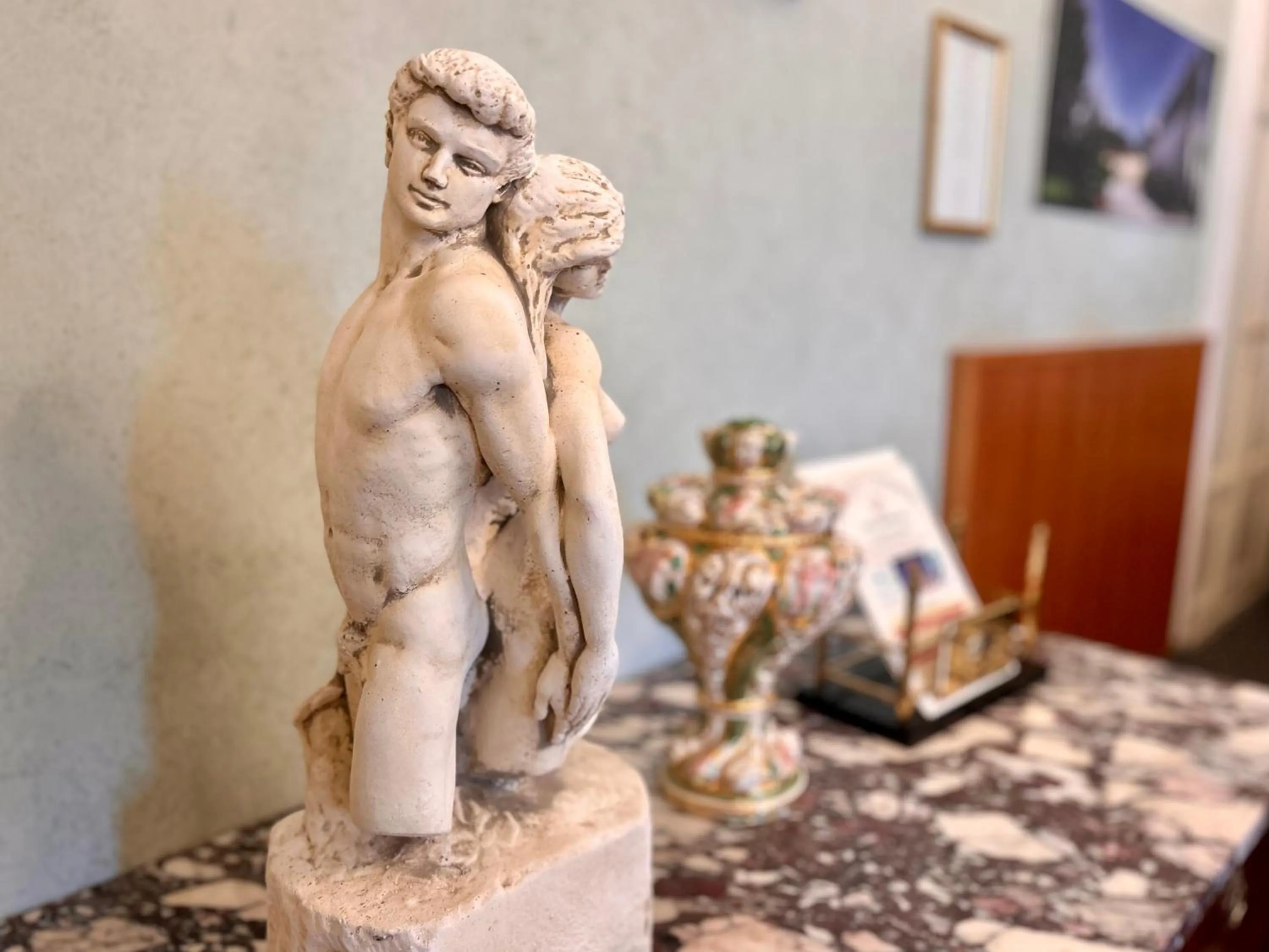 Decorative detail in Fantastic Garden - Firenze Nord