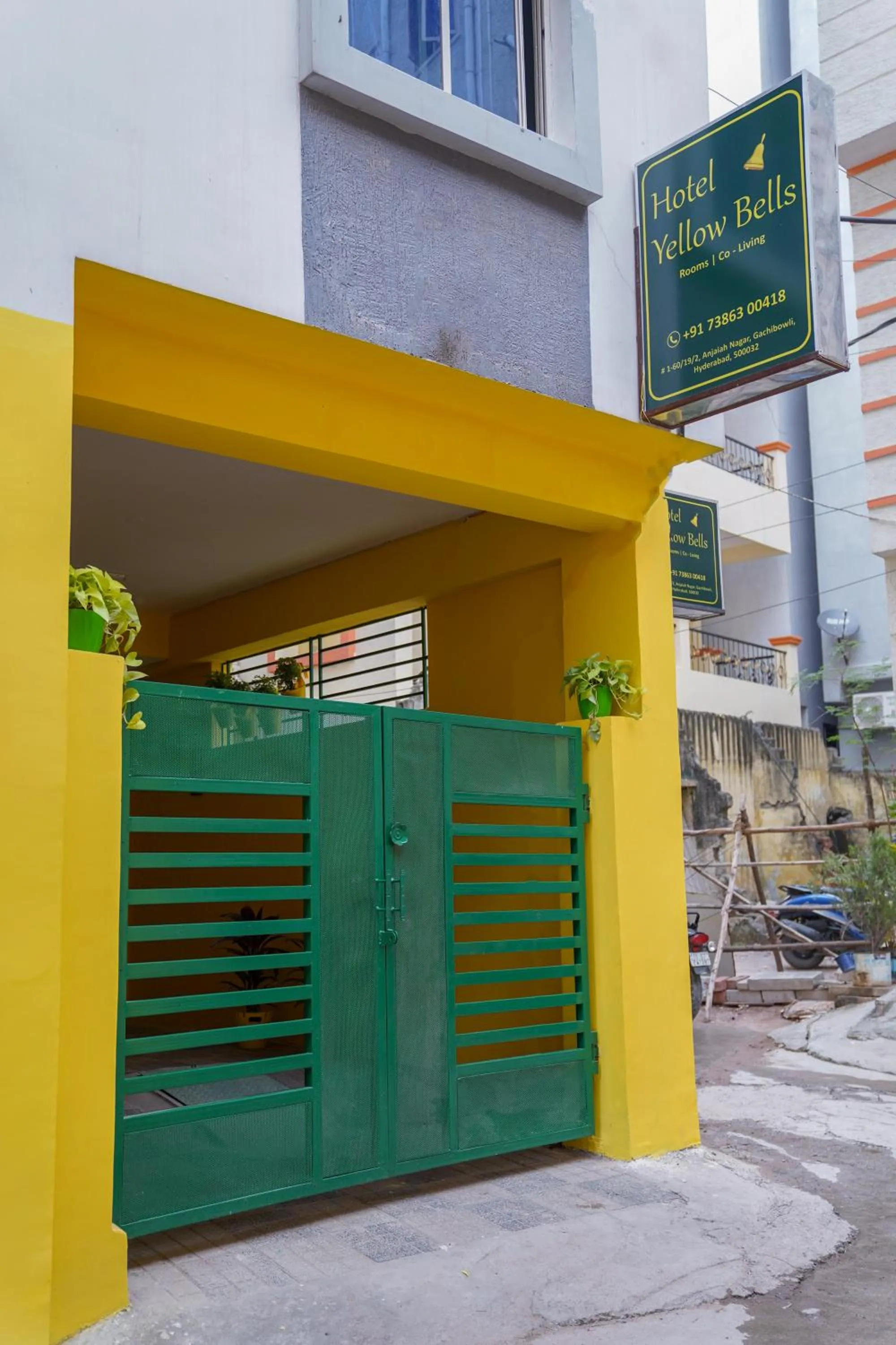 Property building in Hotel Yellow Bells