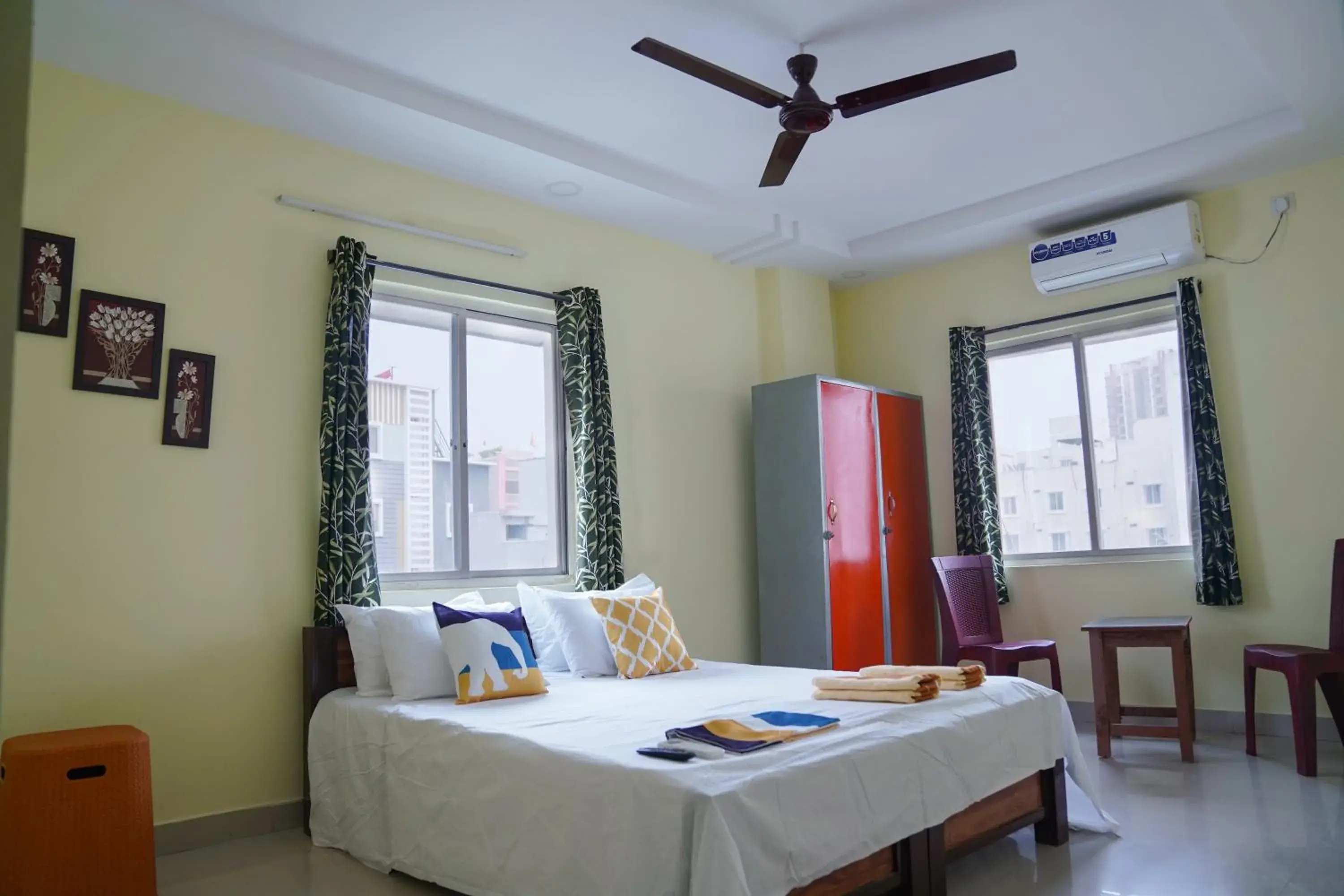 Deluxe Room - single occupancy in Hotel Yellow Bells Deluxe Room - single occupancy in Hotel Yellow Bells