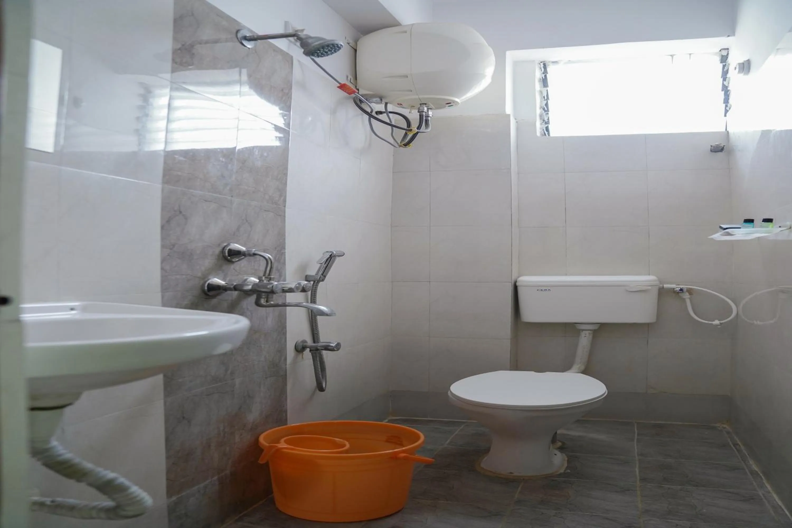 Bathroom in Hotel Yellow Bells