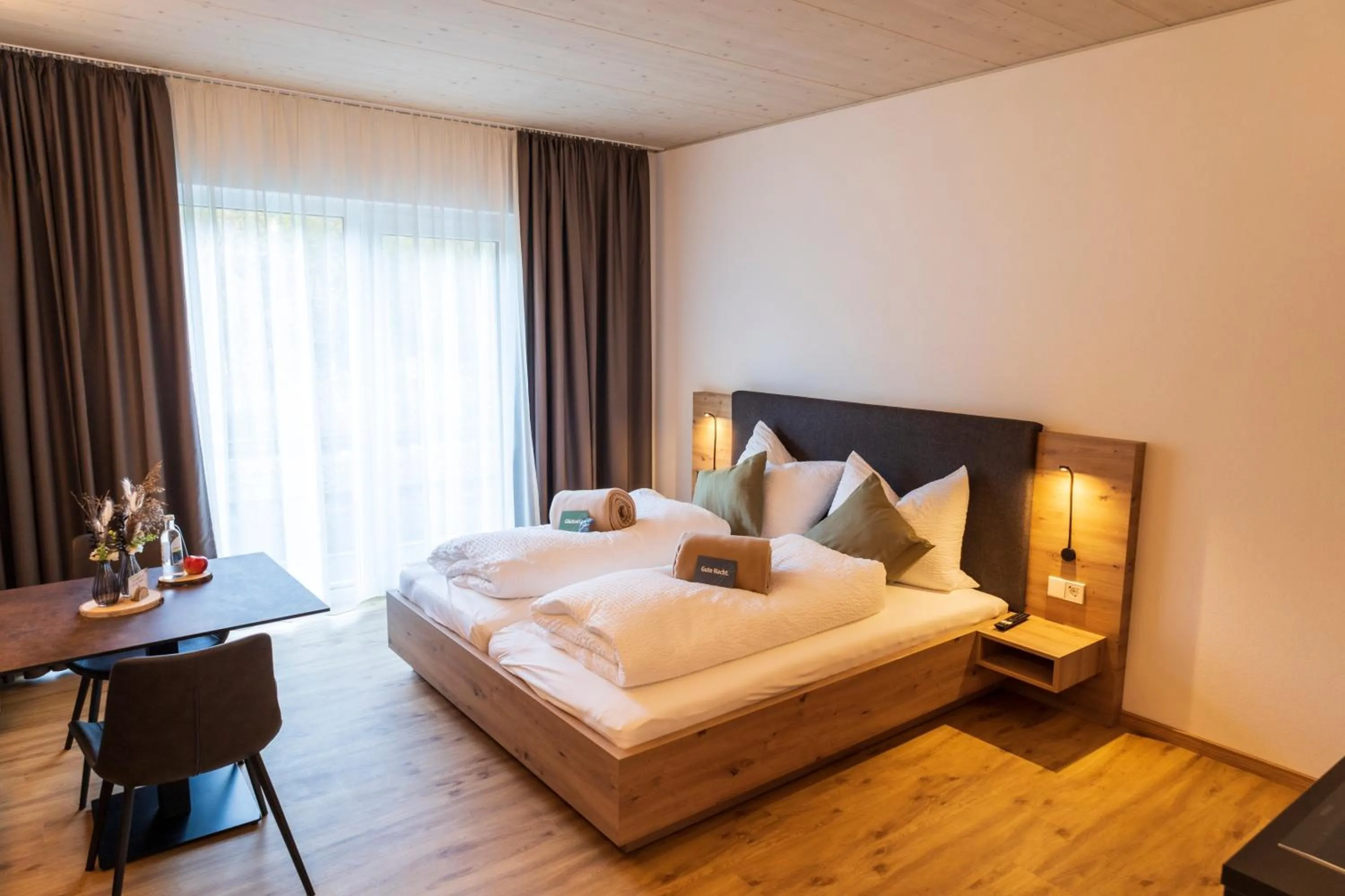 Bed in DAS GEORG Gästehaus in Epfendorf