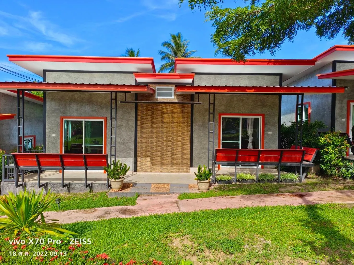 Property building in Da-Kanda Boutique